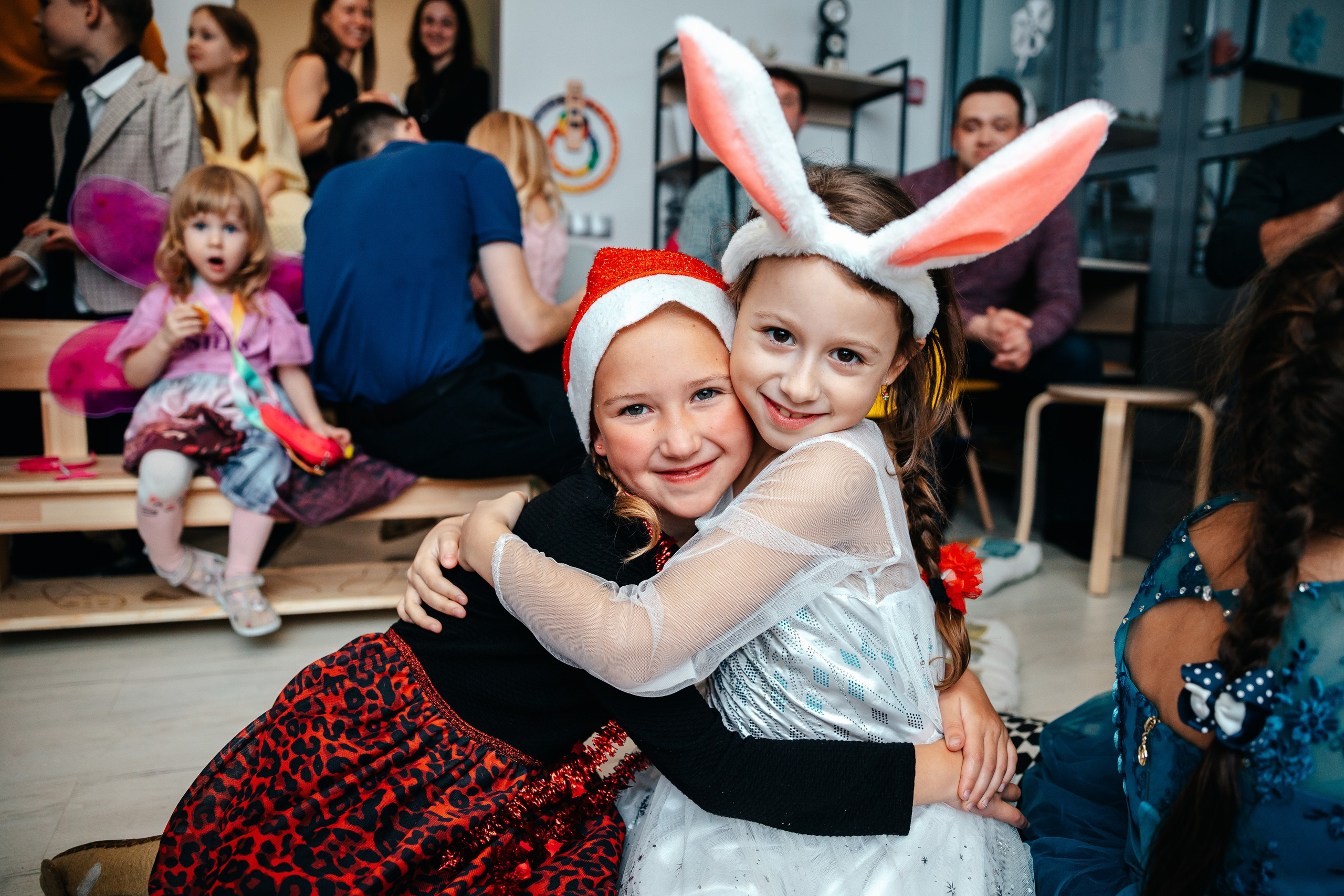 Новогодний утренник в Монтессори-школе. Семейный lifestyle фотограф в Санкт-Петербурге Людмила Пахомова