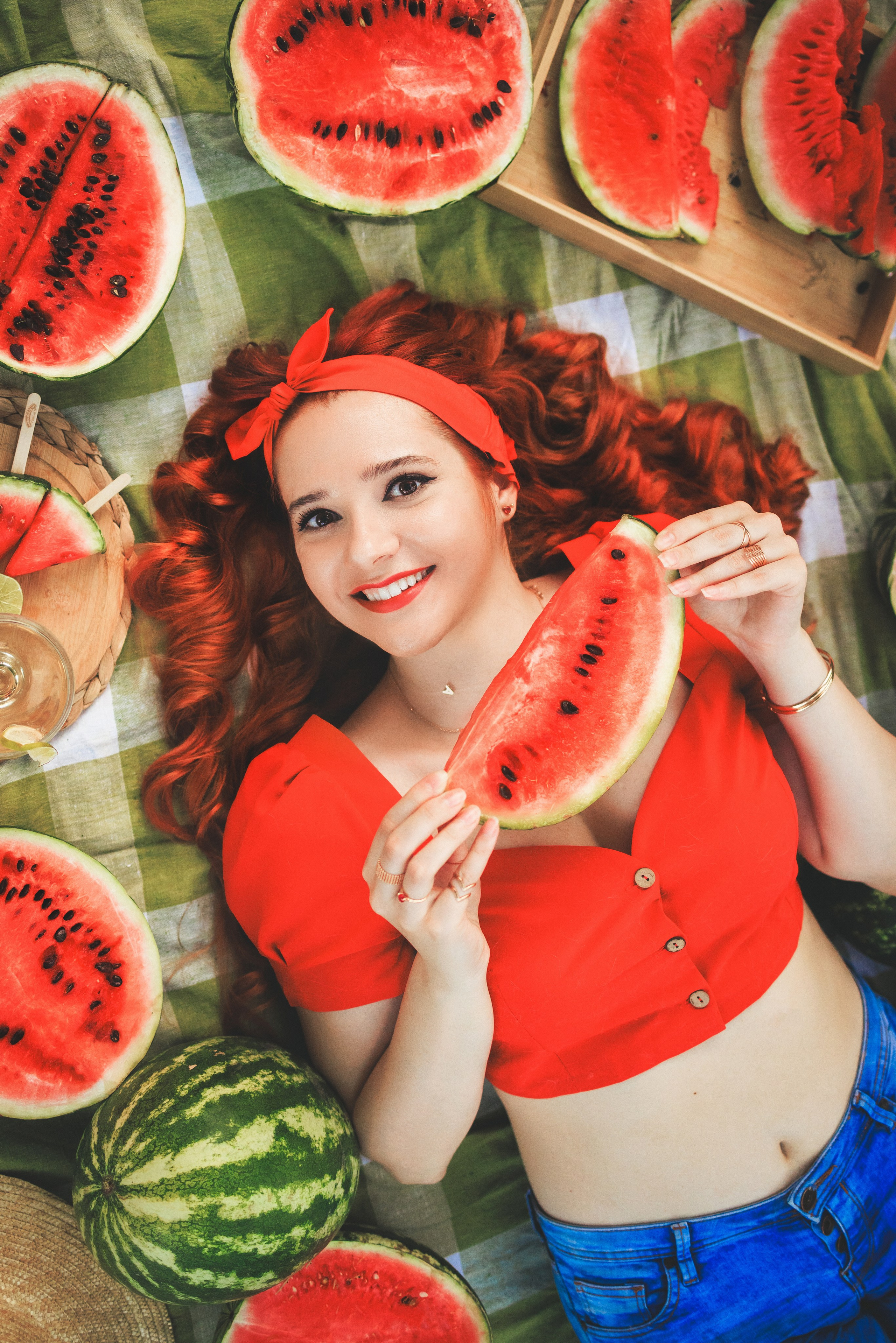 Летняя фотосессия с арбузами и ретро автомобилем. Семейный и детский фотограф в Краснодаре Анна Трашкова