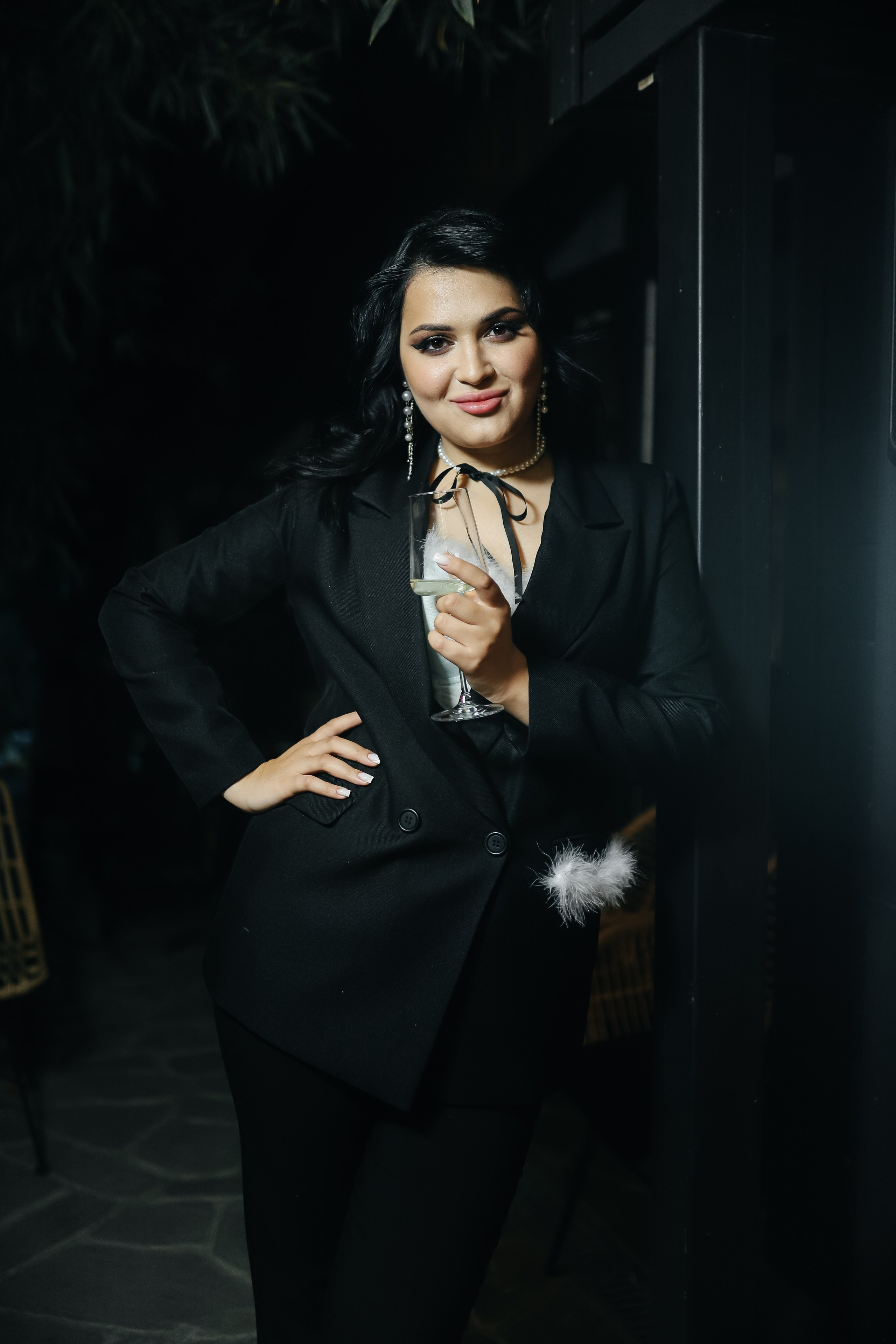 25.Диана и гости