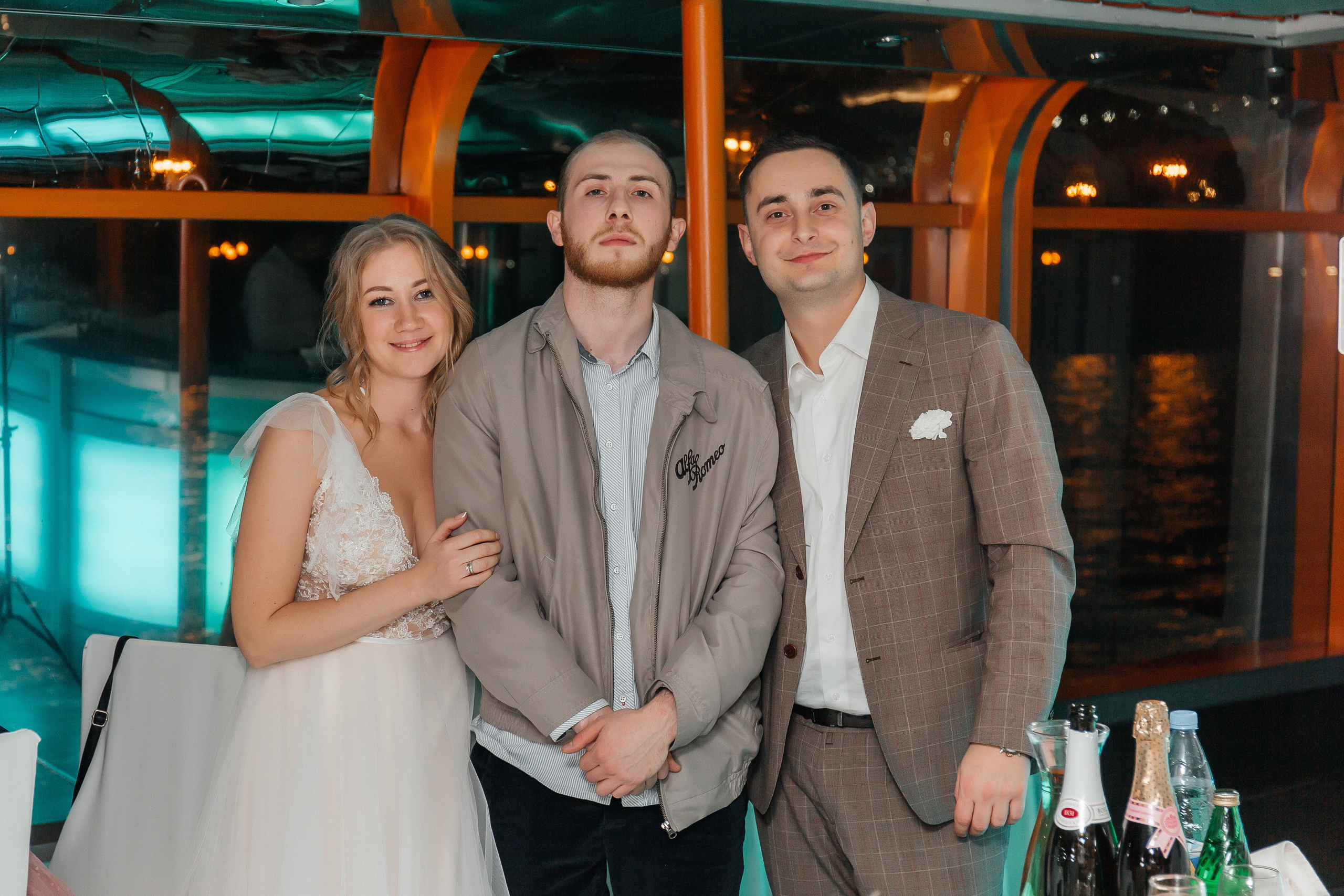 Свадебная фотосессия в отеле и вечеринка на теплоходе. Фото Радости. Свадебный и семейный фотограф в Москве Юлия Самойлова