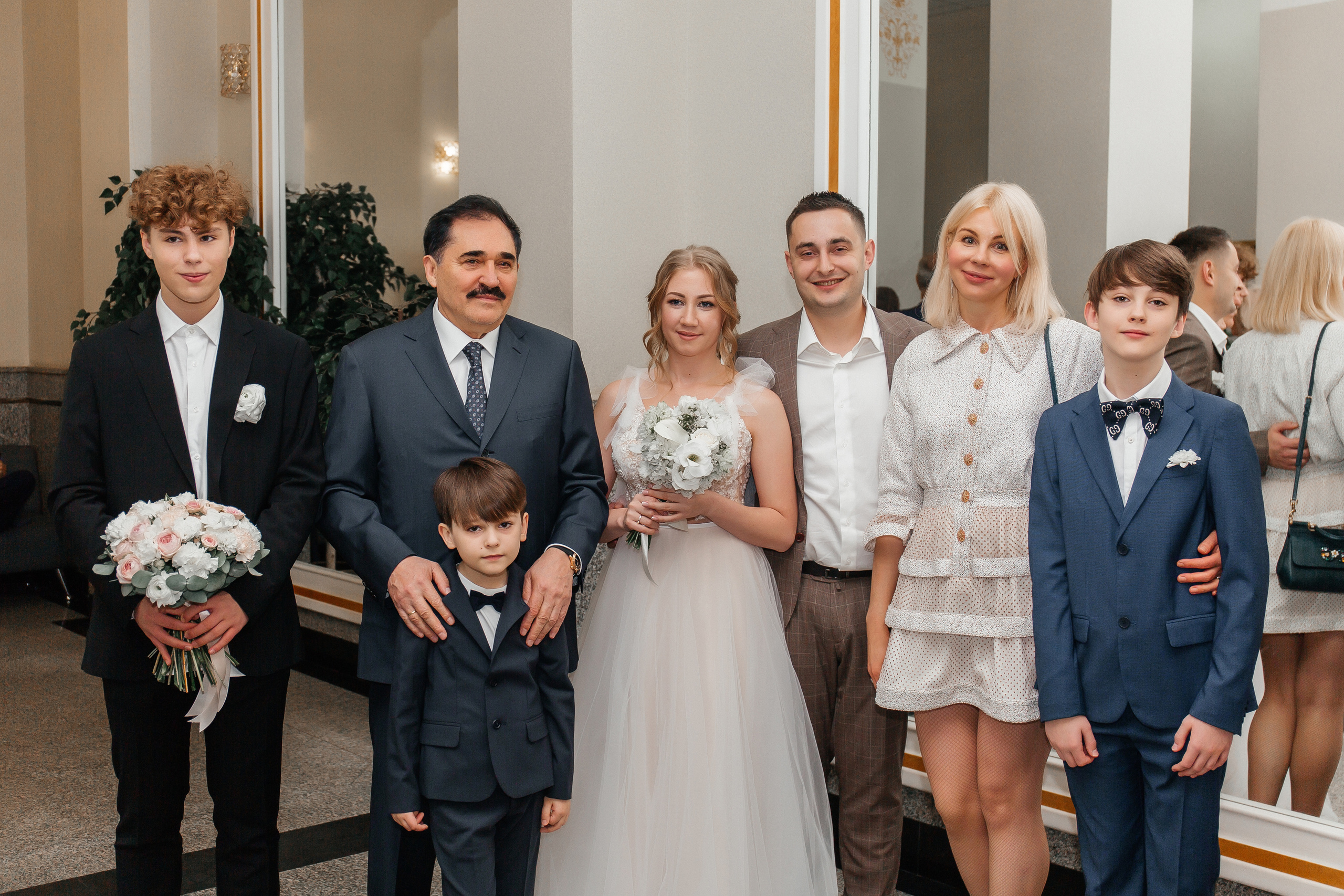 Свадебная фотосессия в отеле и вечеринка на теплоходе. Фото Радости. Свадебный и семейный фотограф в Москве Юлия Самойлова