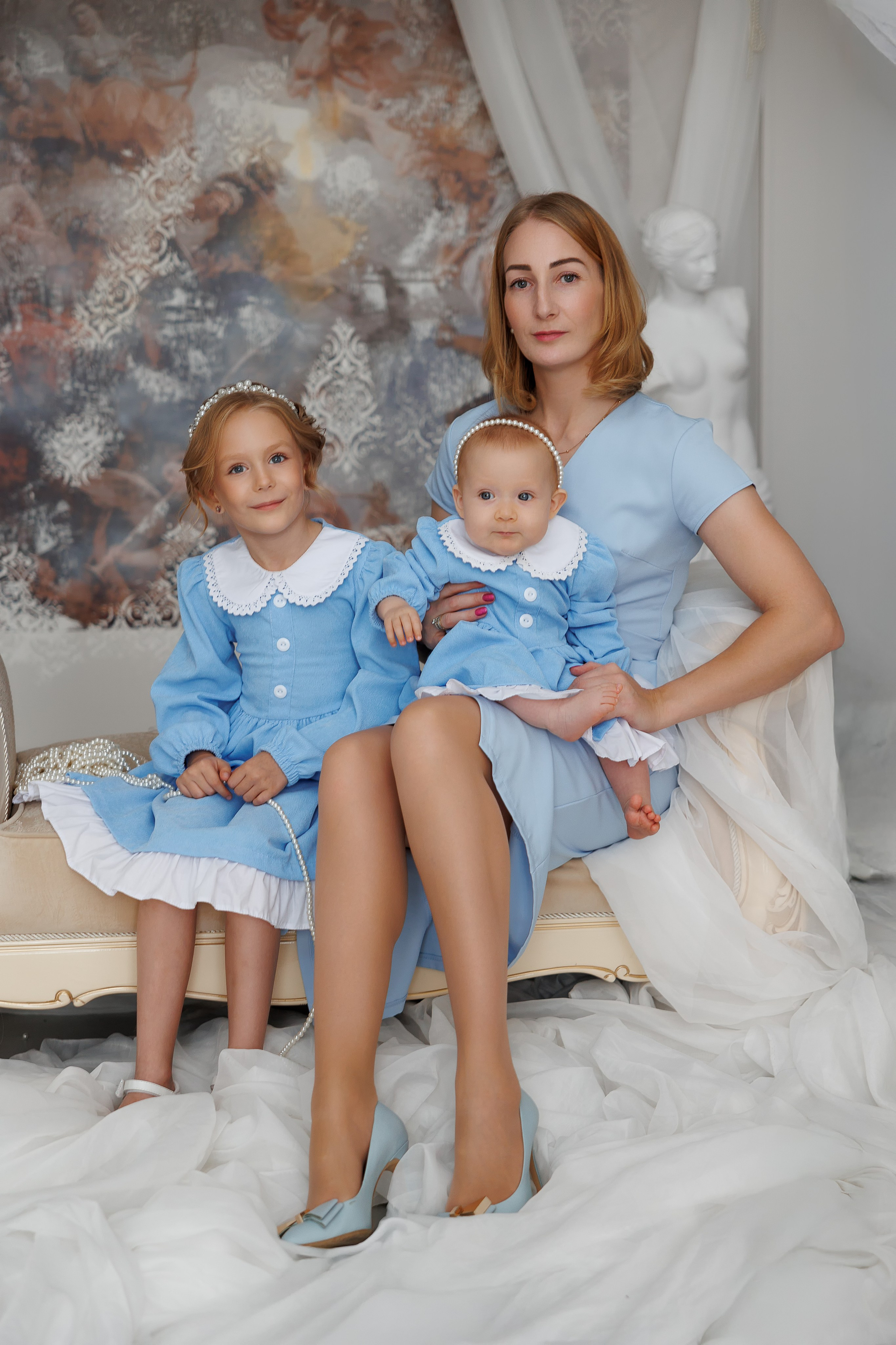 Семейная фотосессия в студии. Фотограф Анастасия Сынкова в Санкт-Петербурге