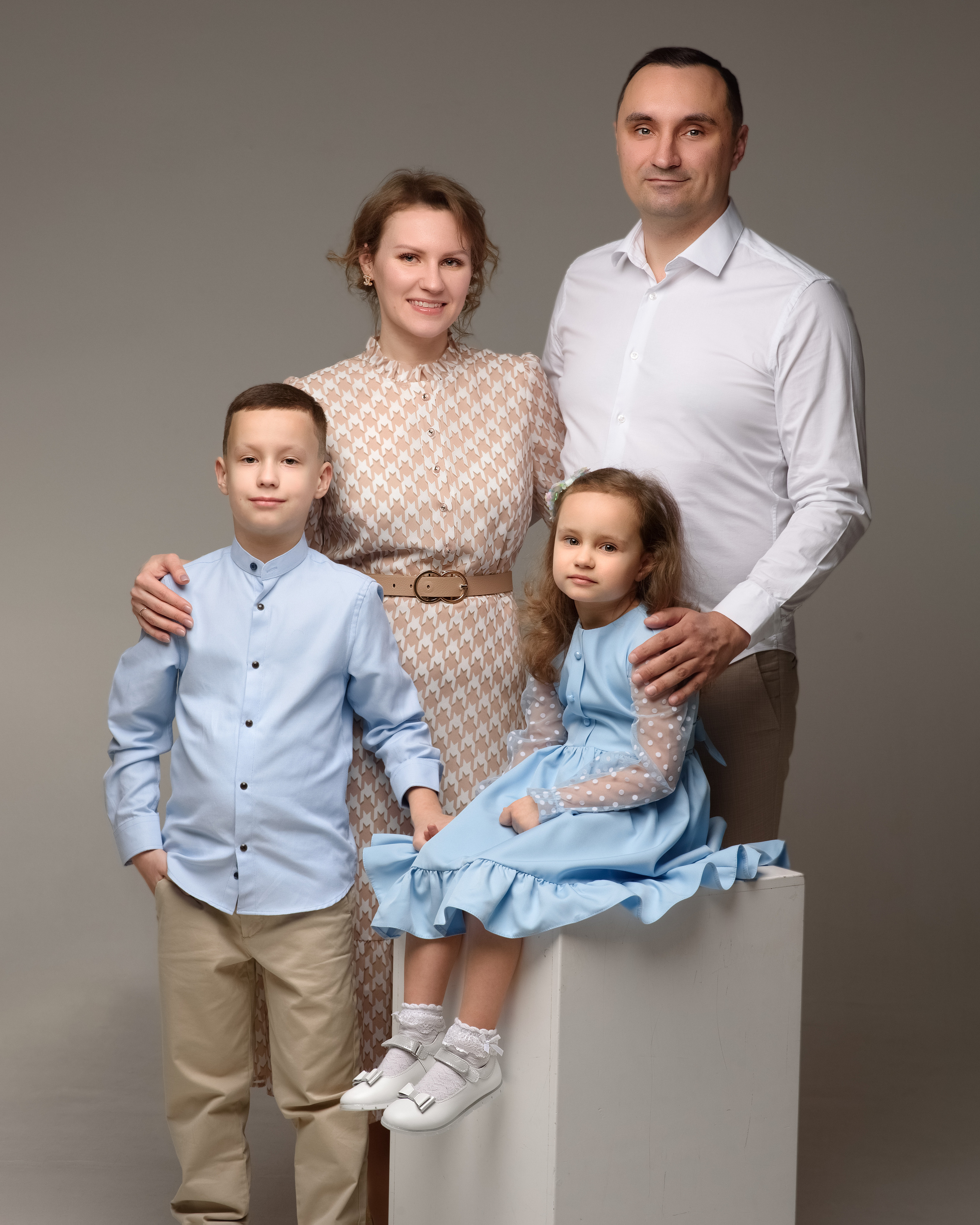 Семейные съемки в стиле минимализм. Алёна Маслова — Семейный фотограф — Женский портрет —Тюмень