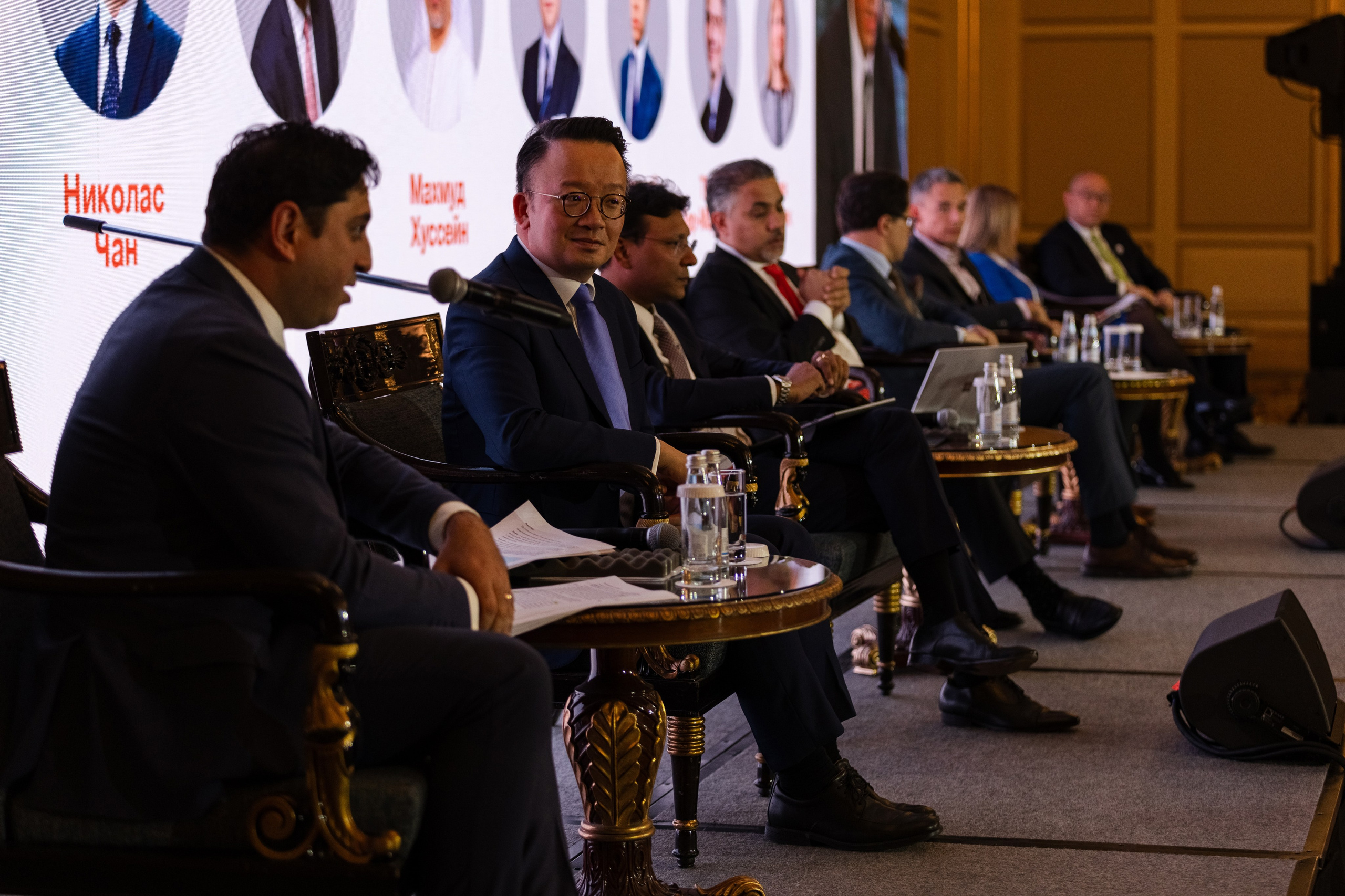 RIAC 2025. Свадебный репортажный фотограф в Москве