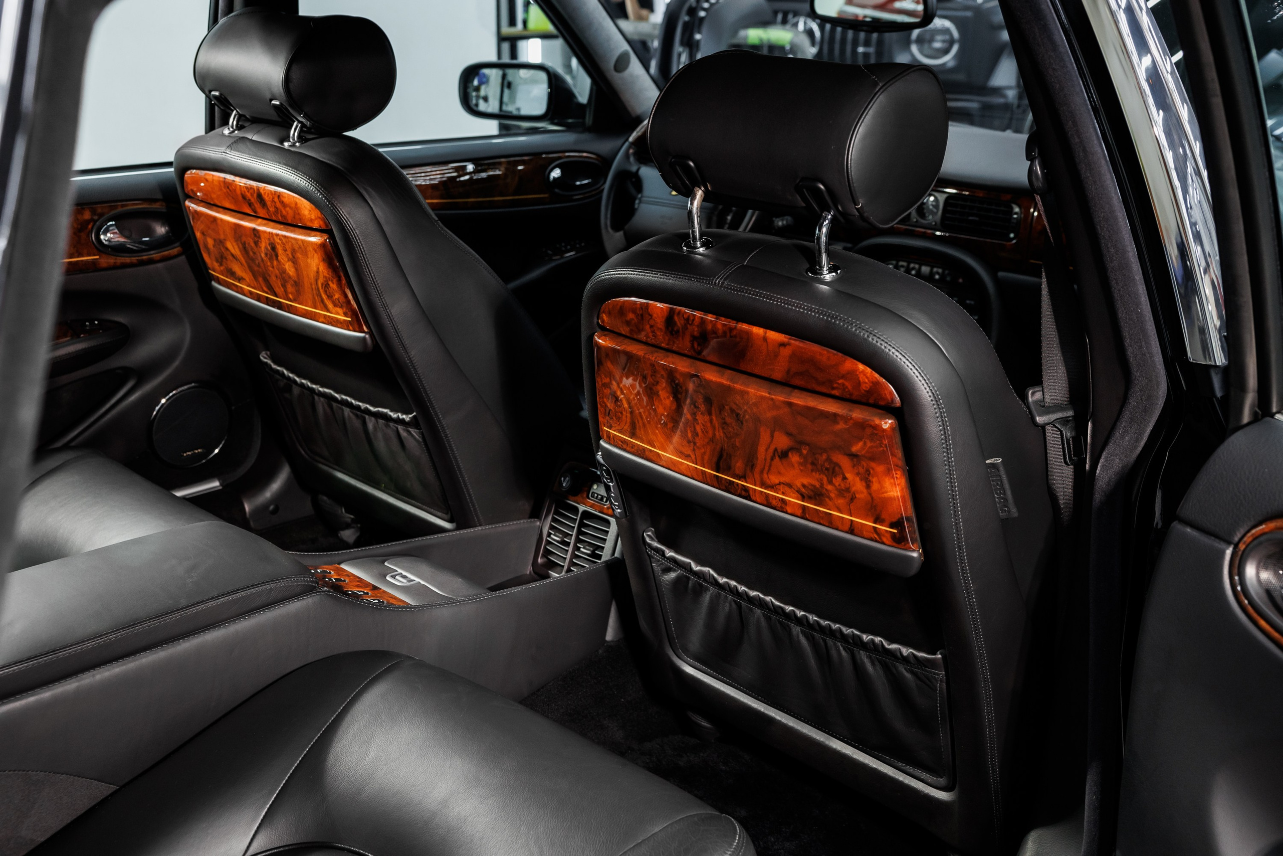 Автомобильная фотосъёмка Daimler Xj8. Фотограф Сергей Лукьянов @xapeton_photo Москва