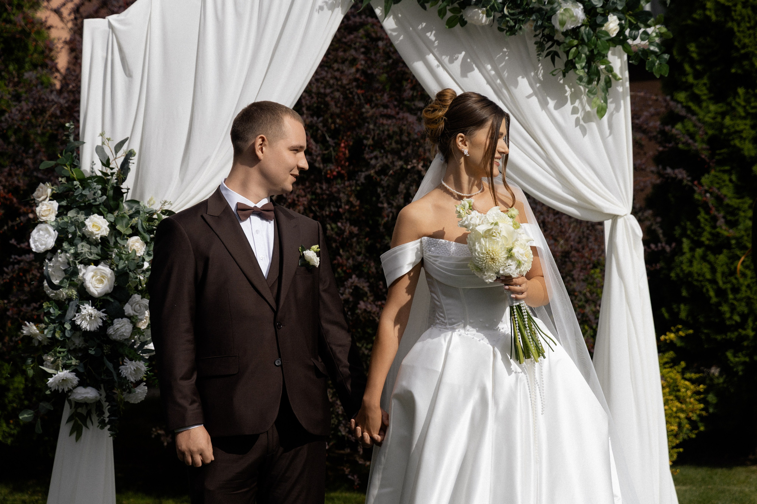 Свадебная фотосессия Анастасии и Игоря в Усадьбе Легенда. Свадебный фотограф в Минске/Беларуси Сергей Спиридонов