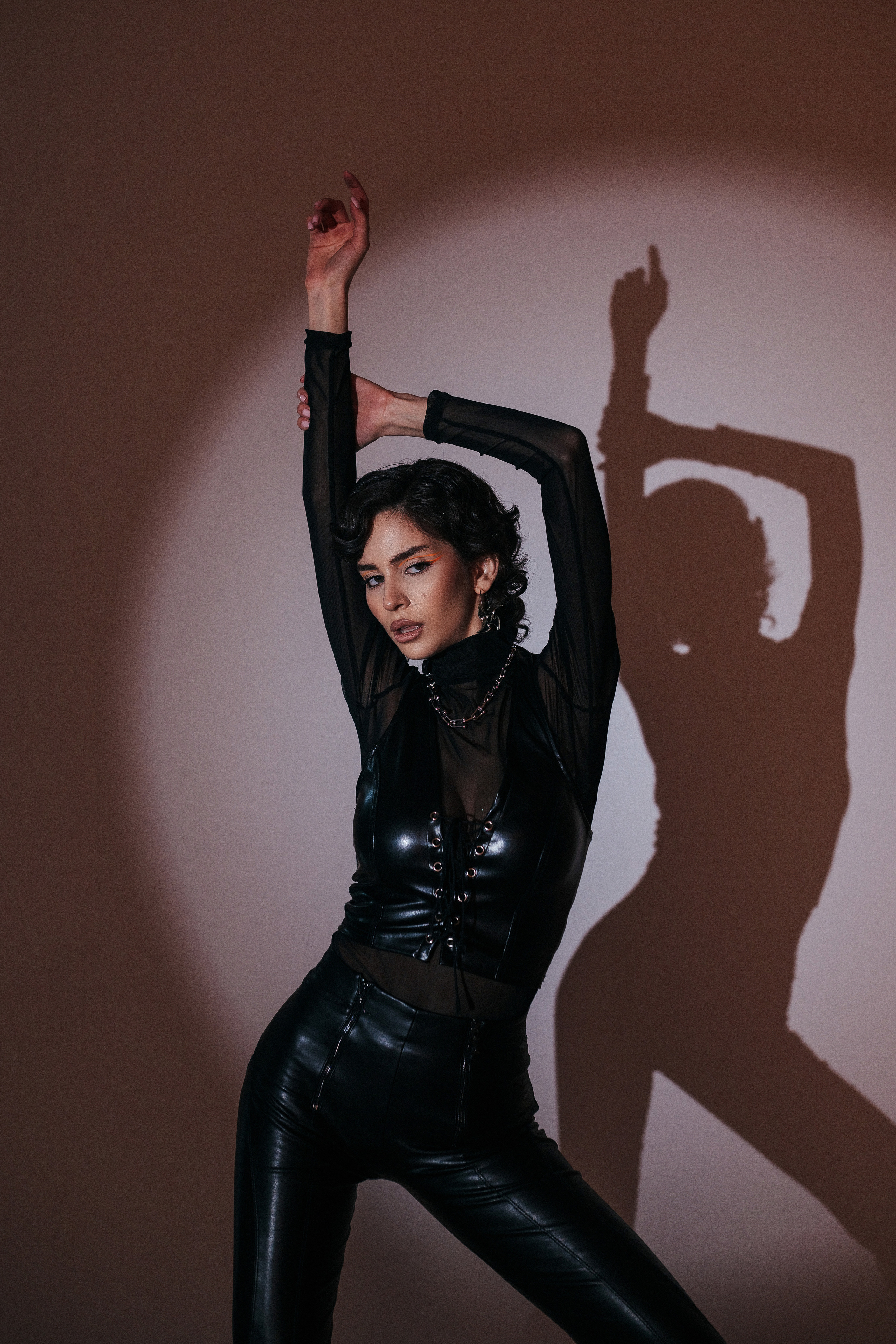 С искусственным светом. Фотограф Полина Лытнева