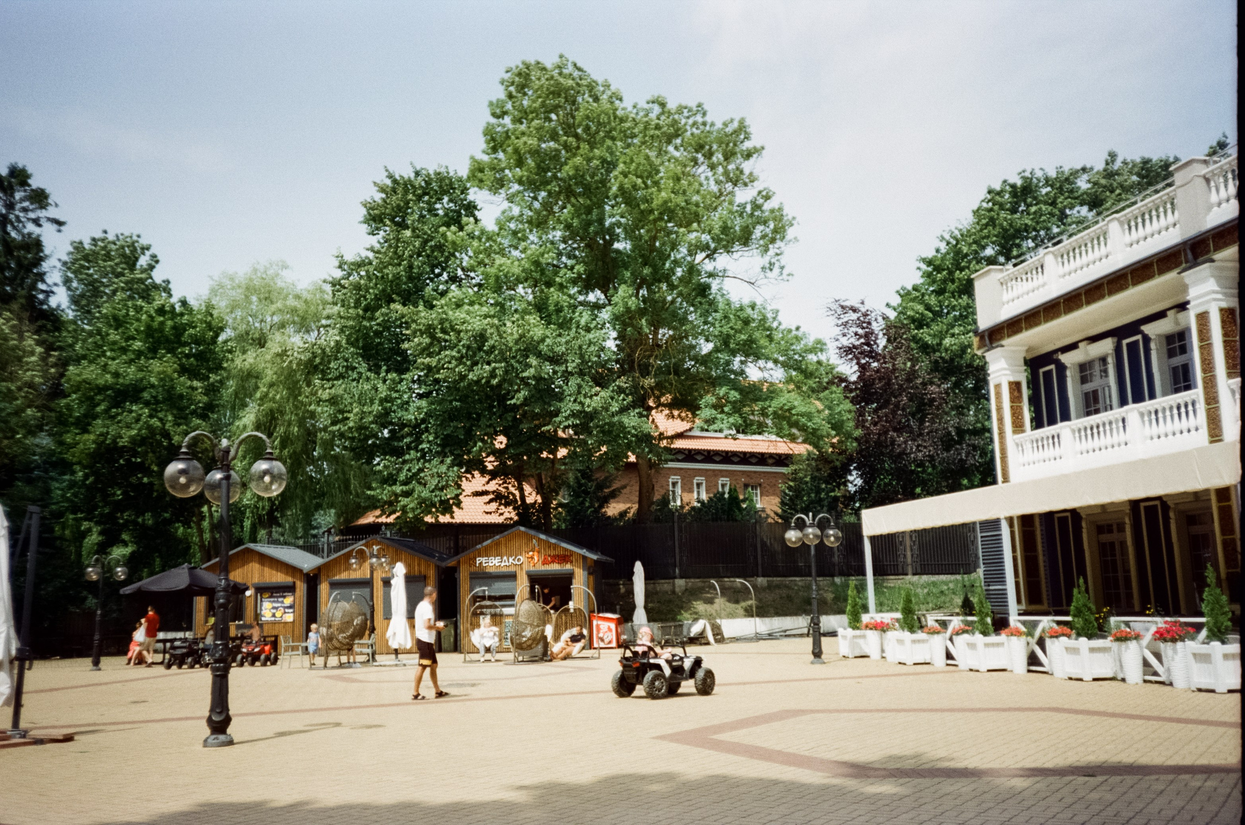 Пляж в Янтарном, парк Беккера и прогулка по Светлогорску. Фотограф-документалист Мария Осокина
