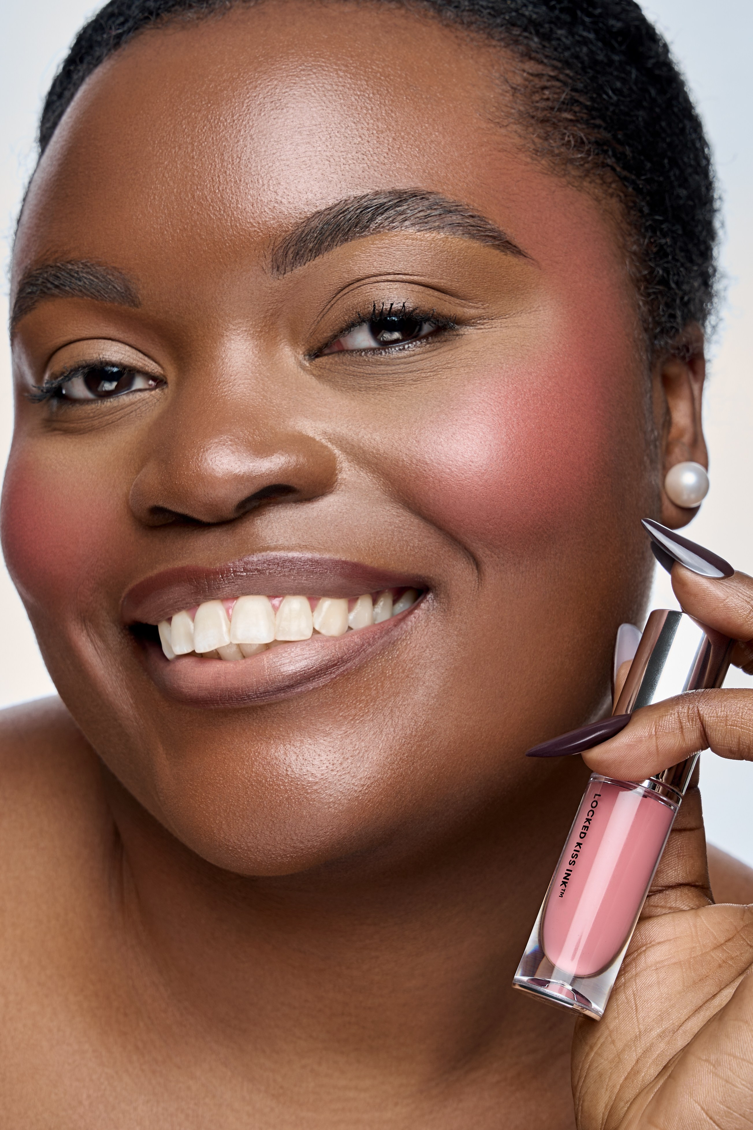 Beauty. Retusher Maryia Buhai