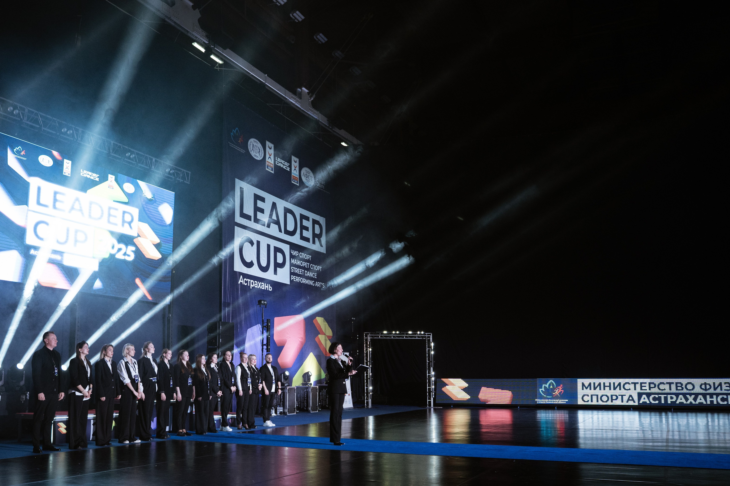 Репрезентативные разножанровые кадры. Фото