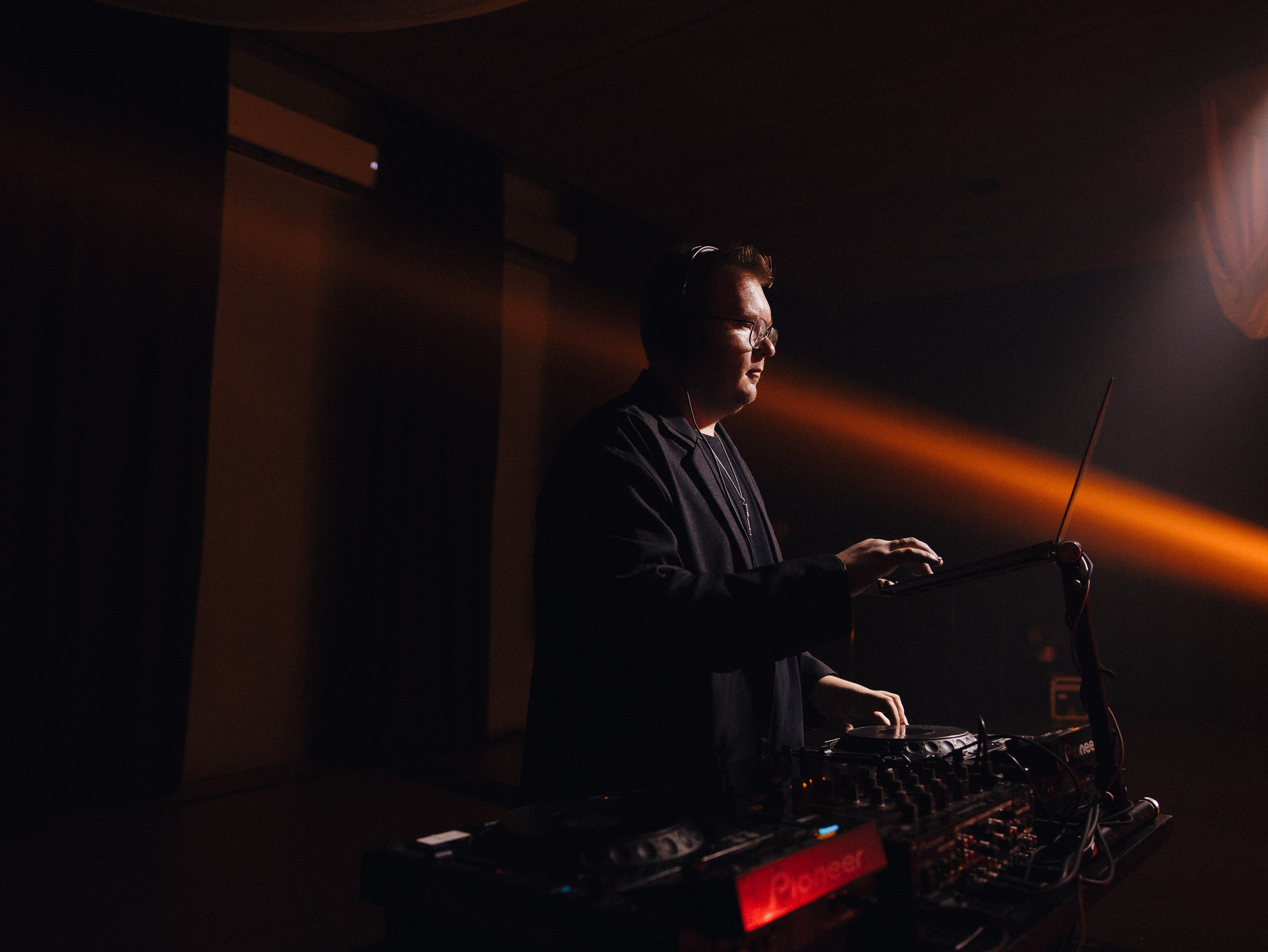 ДАРЬЯ И АЛЕКСАНДР, AMORE HOUSE, DRUGIE_EVENT. Свадебный и индивидуальный фотограф в Челябинске Евгения Негодяева