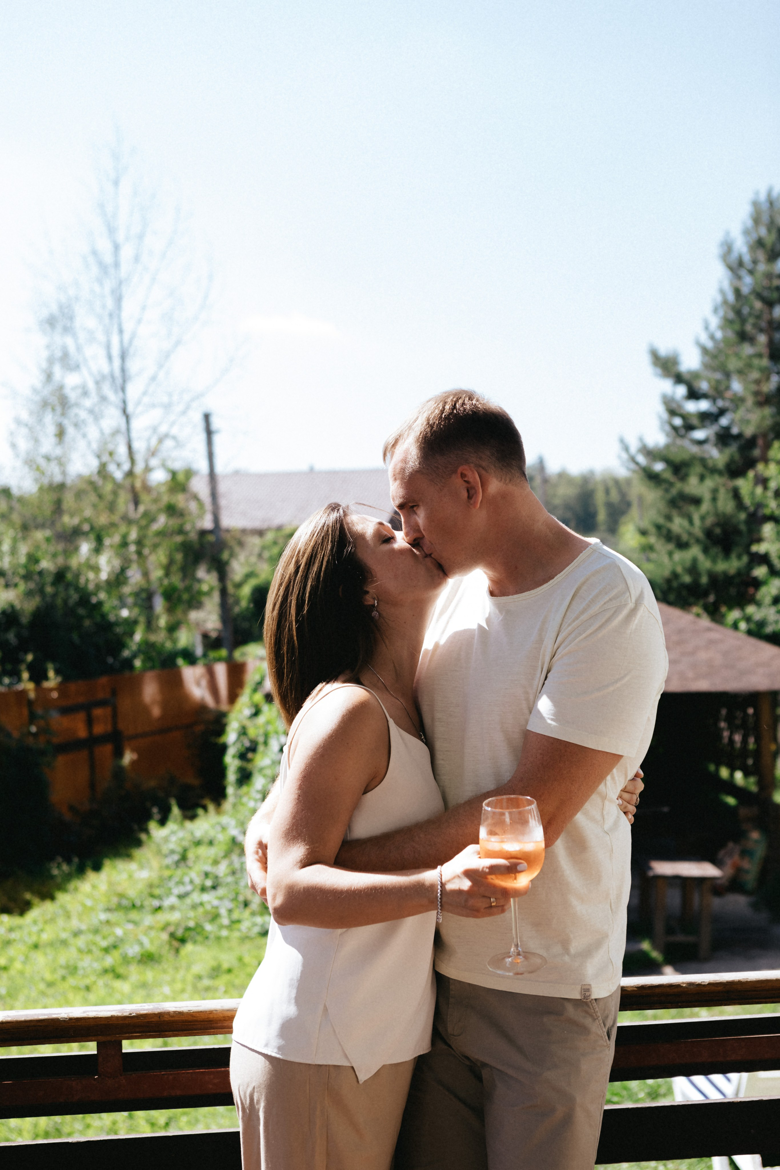 Лиза и Сережа. Роспись и тусовка в коттедже. Свадебный и портретный фотограф в Москве Анастасия Масюк