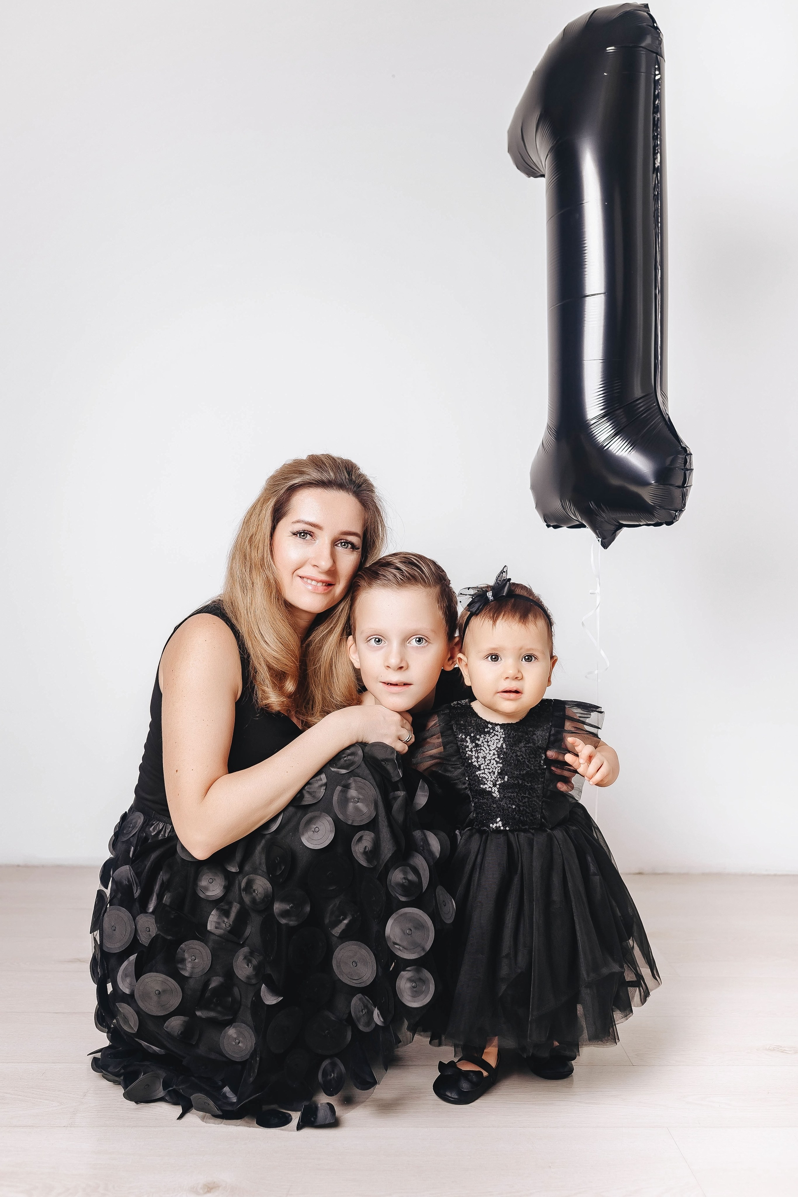 Семейные фото на годиках. Фотограф новорожденных Серпухов, Протвино, Москва I Марина Бурмистрова