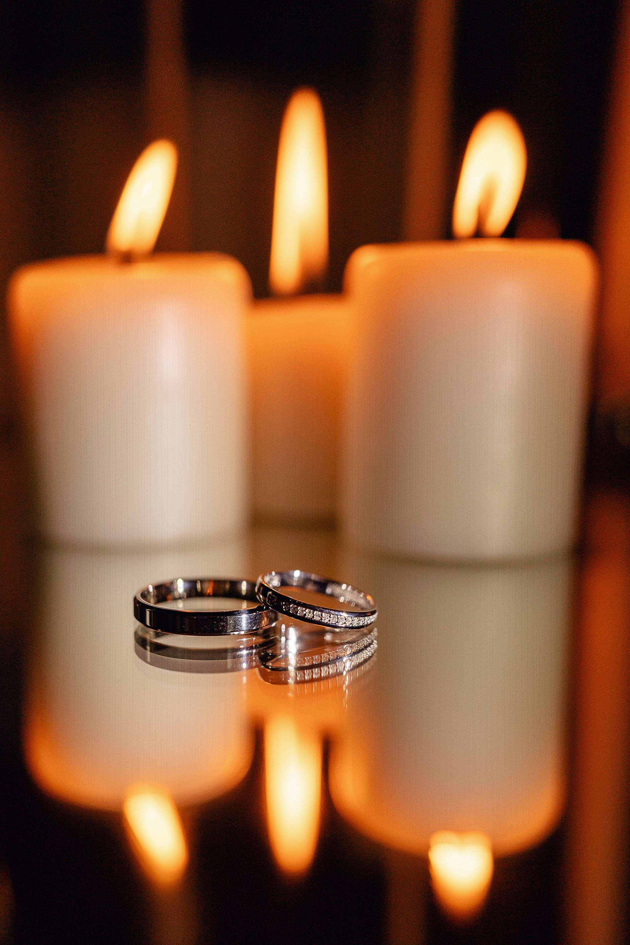 Свадебные и обручальные кольца Фотограф Денис Перминов