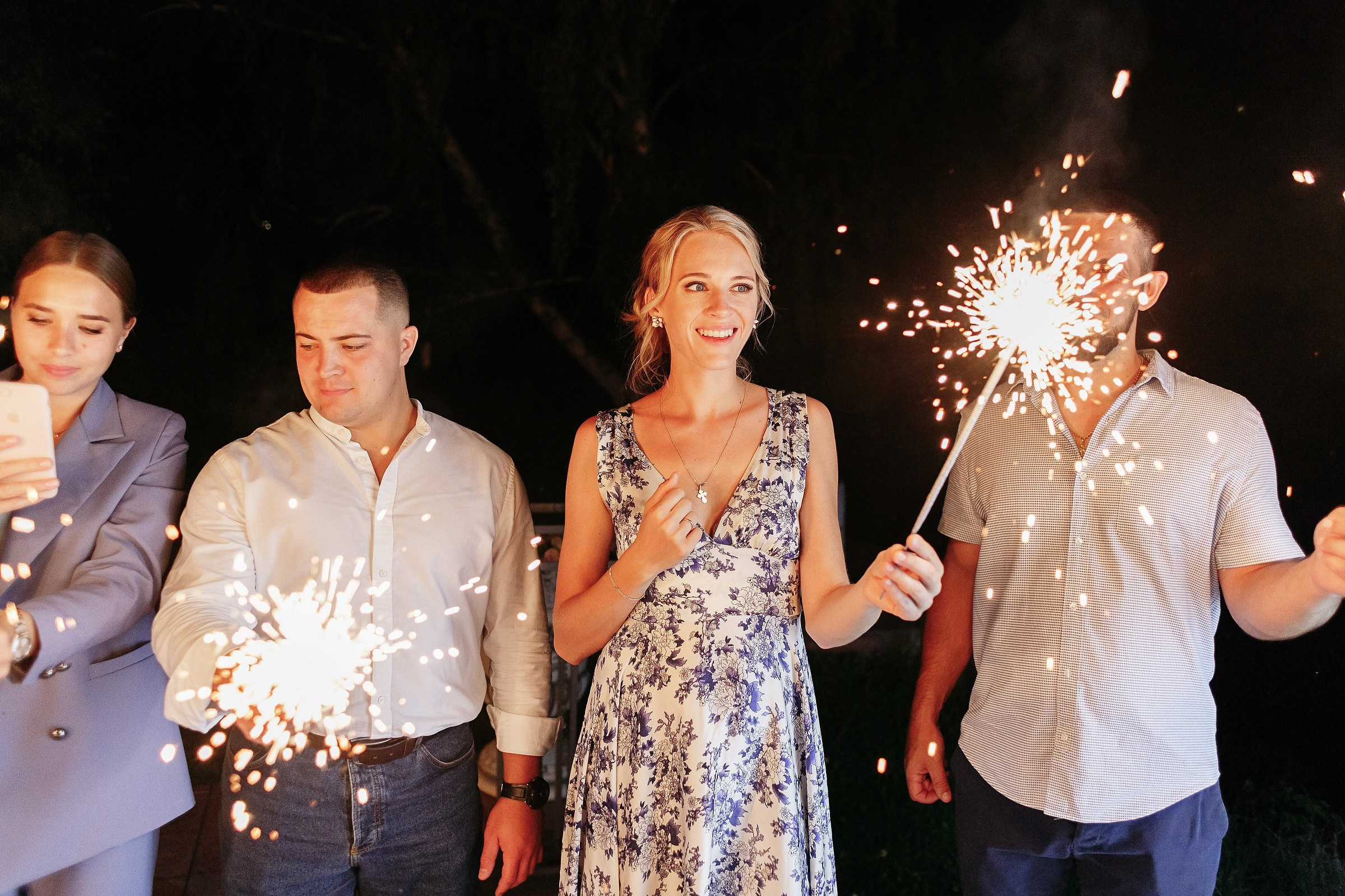 Свадебная фотосессия в парк-отеле «Озерки» (Самара) | Романтика у воды и в зелени | Профессиональный фотограф. Фотограф в Москве, Тольятти, Самаре | Ню, будуар, свадебная съемка, интерьерная съемка | Андрей Демотченко