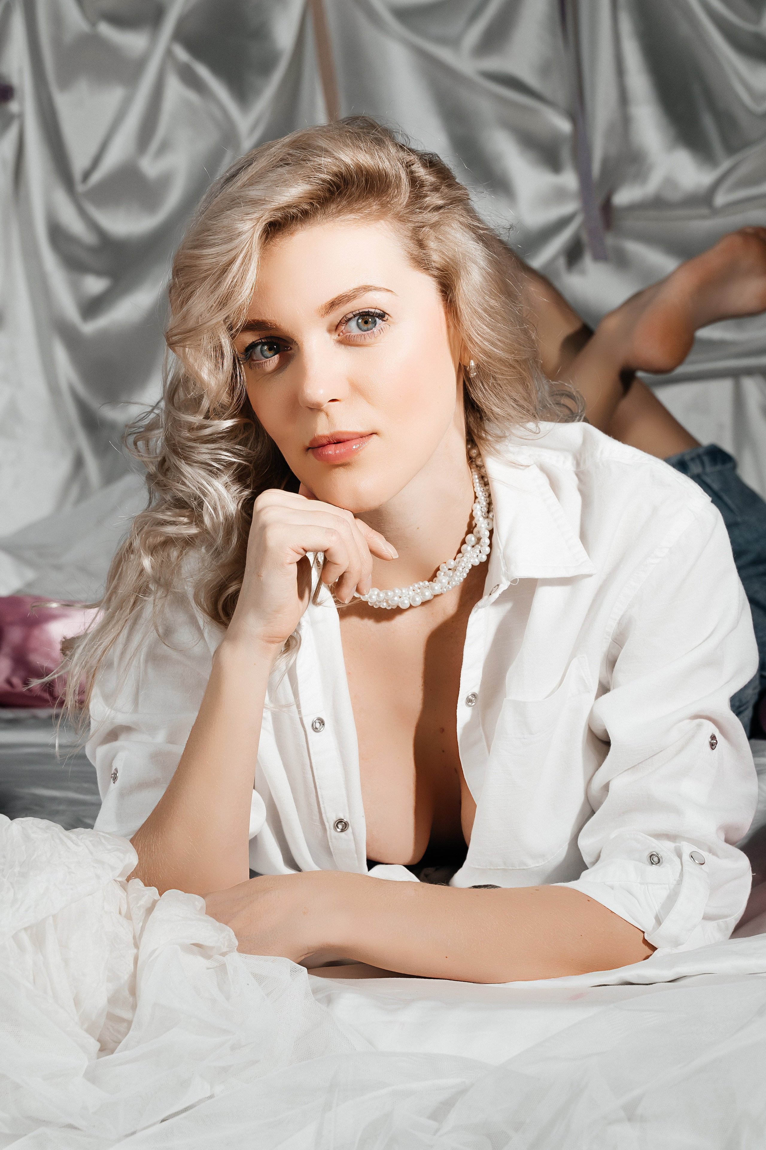 Съемки в интерьере студий. Виктория Алпеева — фотограф по любви