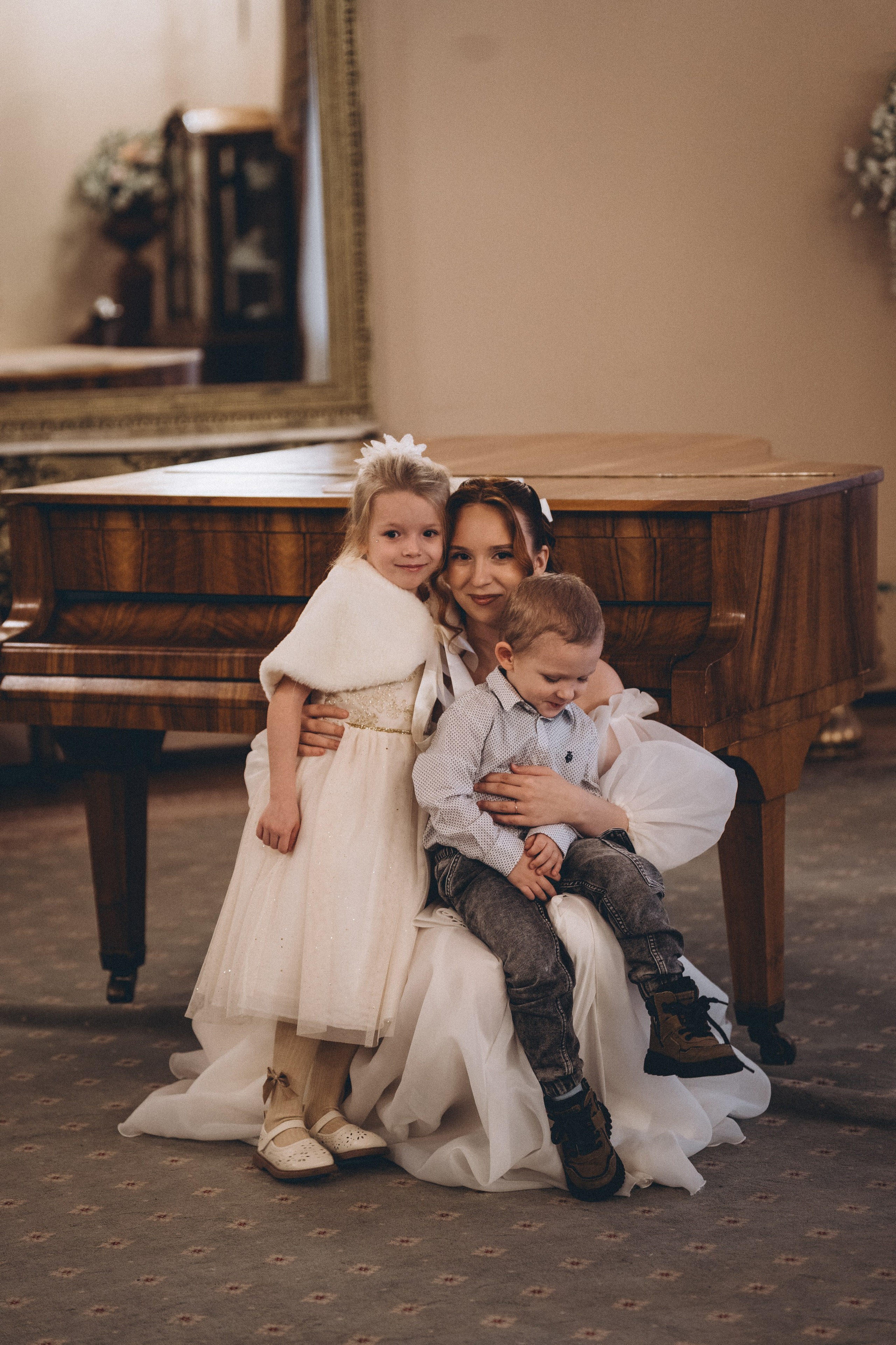 СВАДЕБНАЯ СЬЕМКА ВО ВТОРОМ ДВОРЦЕ С ГОСТЯМИ И ПРОГУЛКА В ТАВРИЧЕСКОМ САДУ. Профессиональный фотограф, Санкт-Петербург — Виктория Богомолова