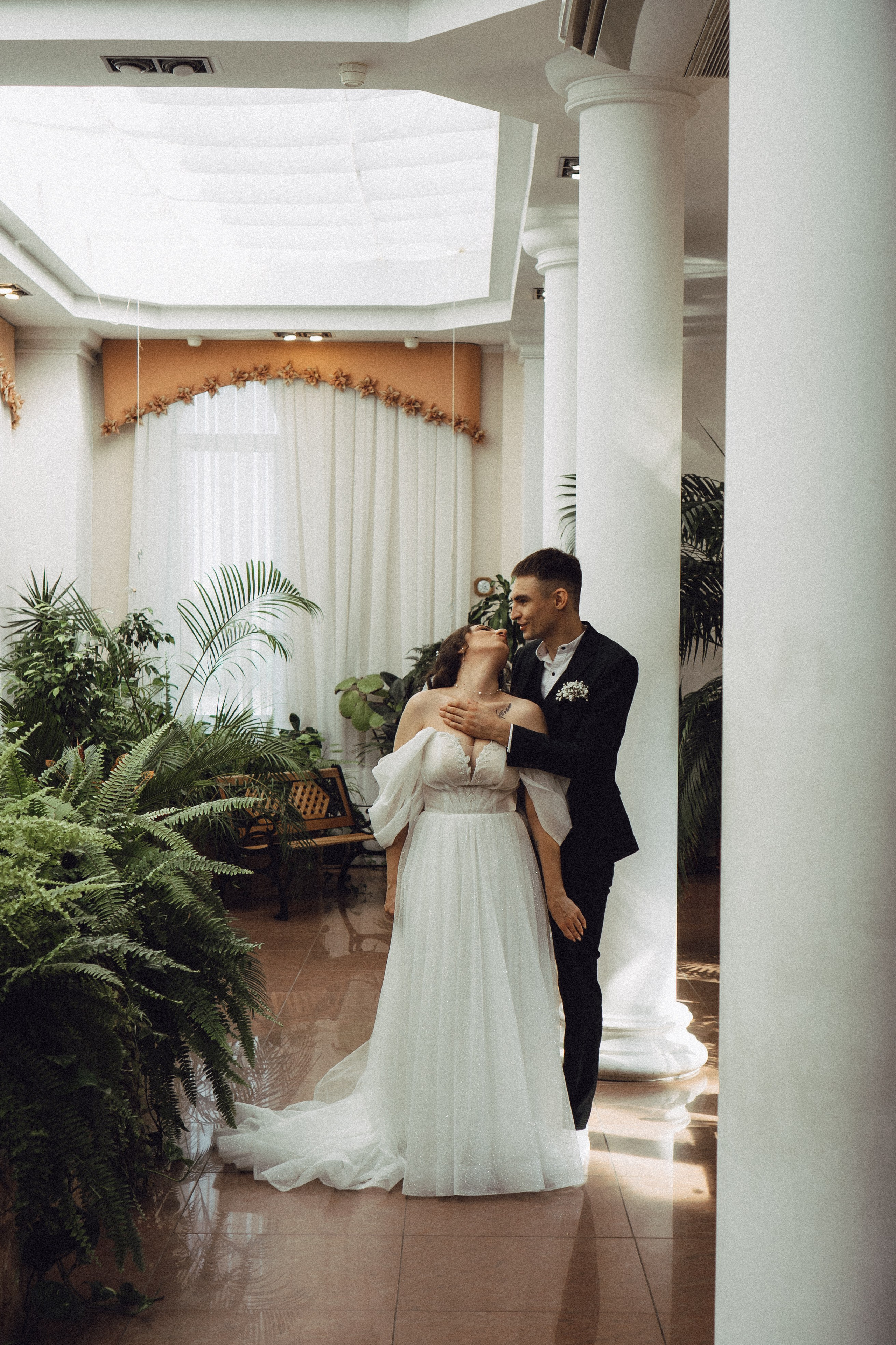 СВАДЕБНАЯ СЬЕМК В ПАРКЕ 300-ЛЕТИЯ. Профессиональный фотограф, Санкт-Петербург — Виктория Богомолова