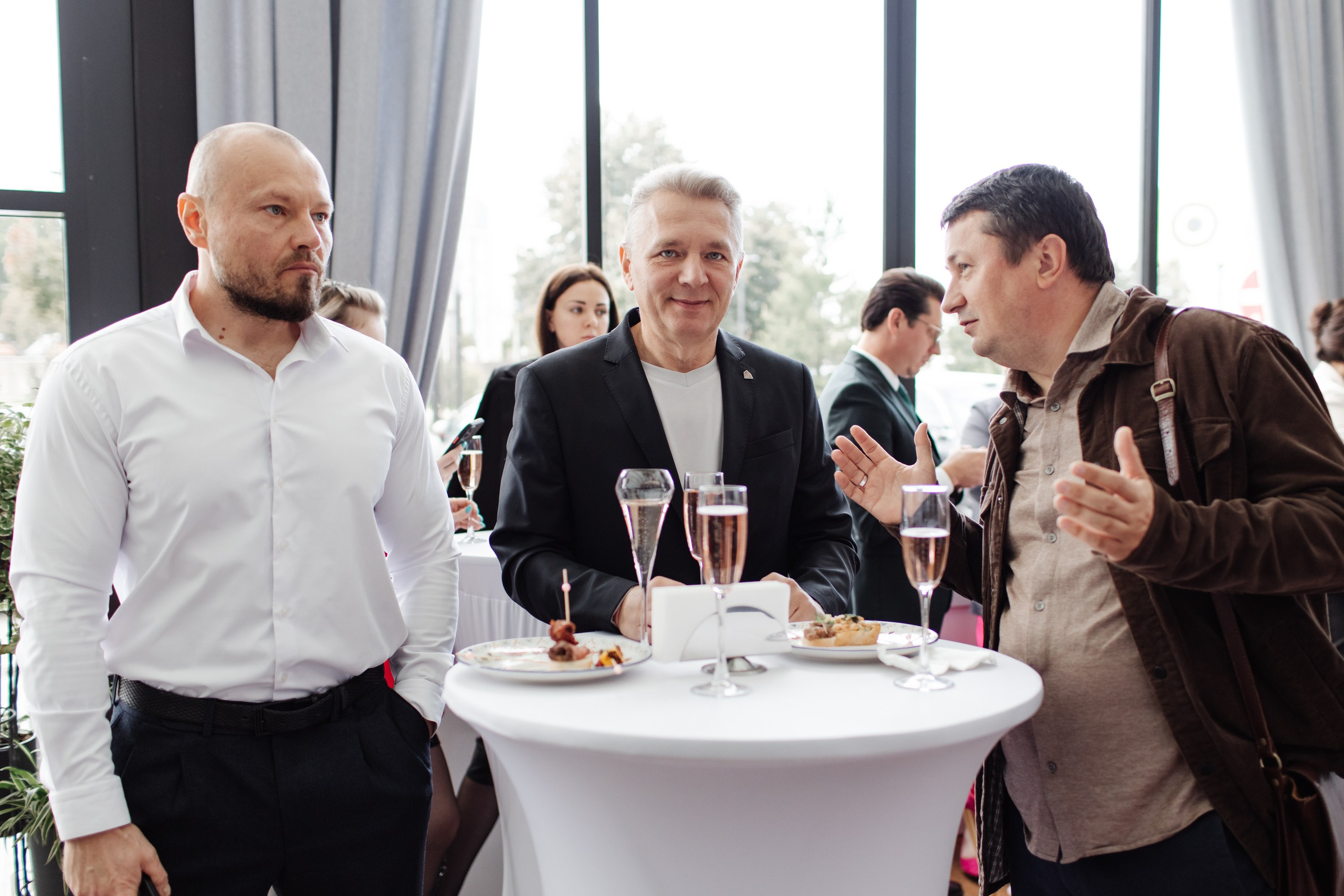 ГК «Стройальянс» Презентация ЖК «Премьер парк». Свадебный репортажный семейный фотограф