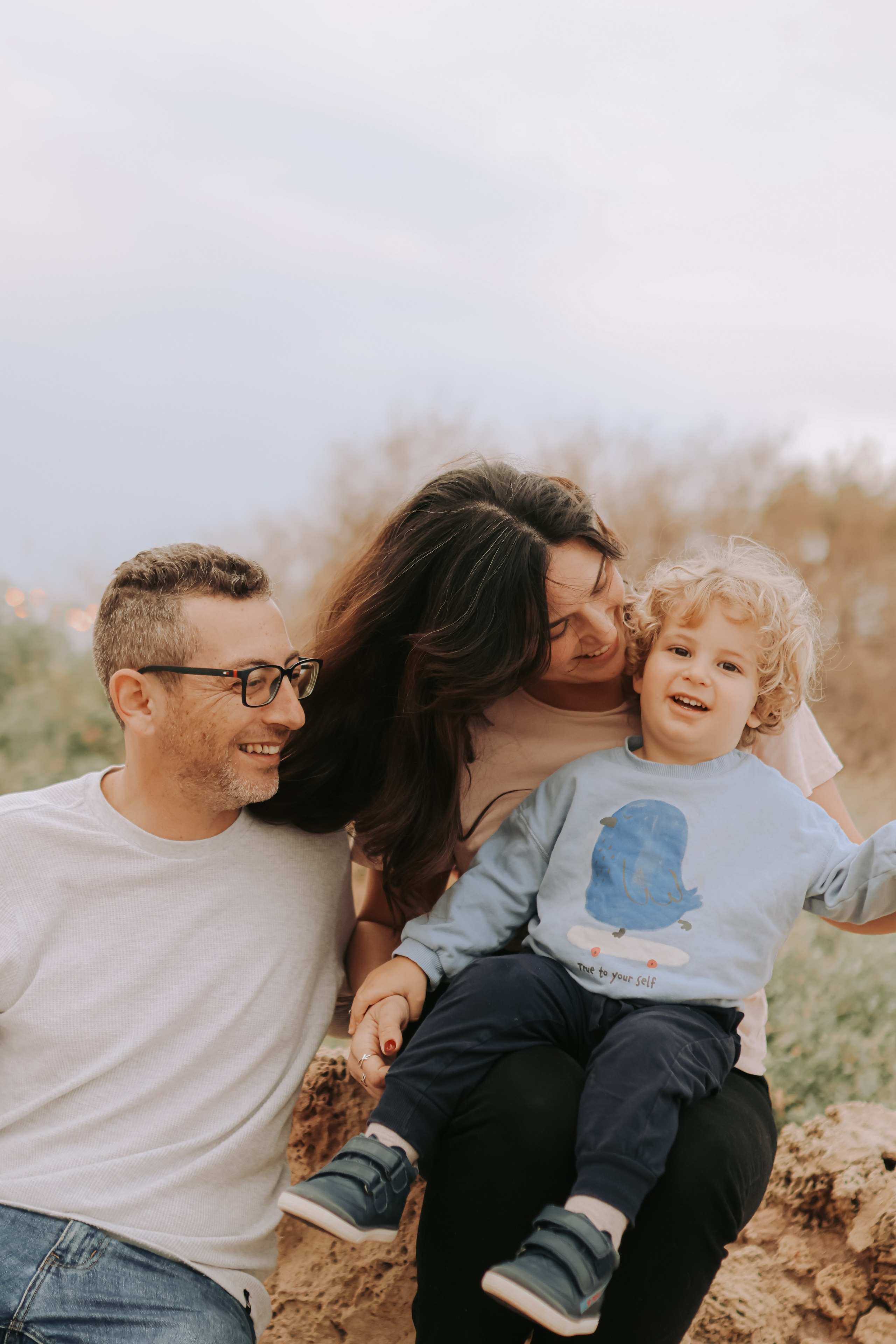 Eithan's family, Tel Aviv | February 2026. Photographer in Israel Alice Milchin