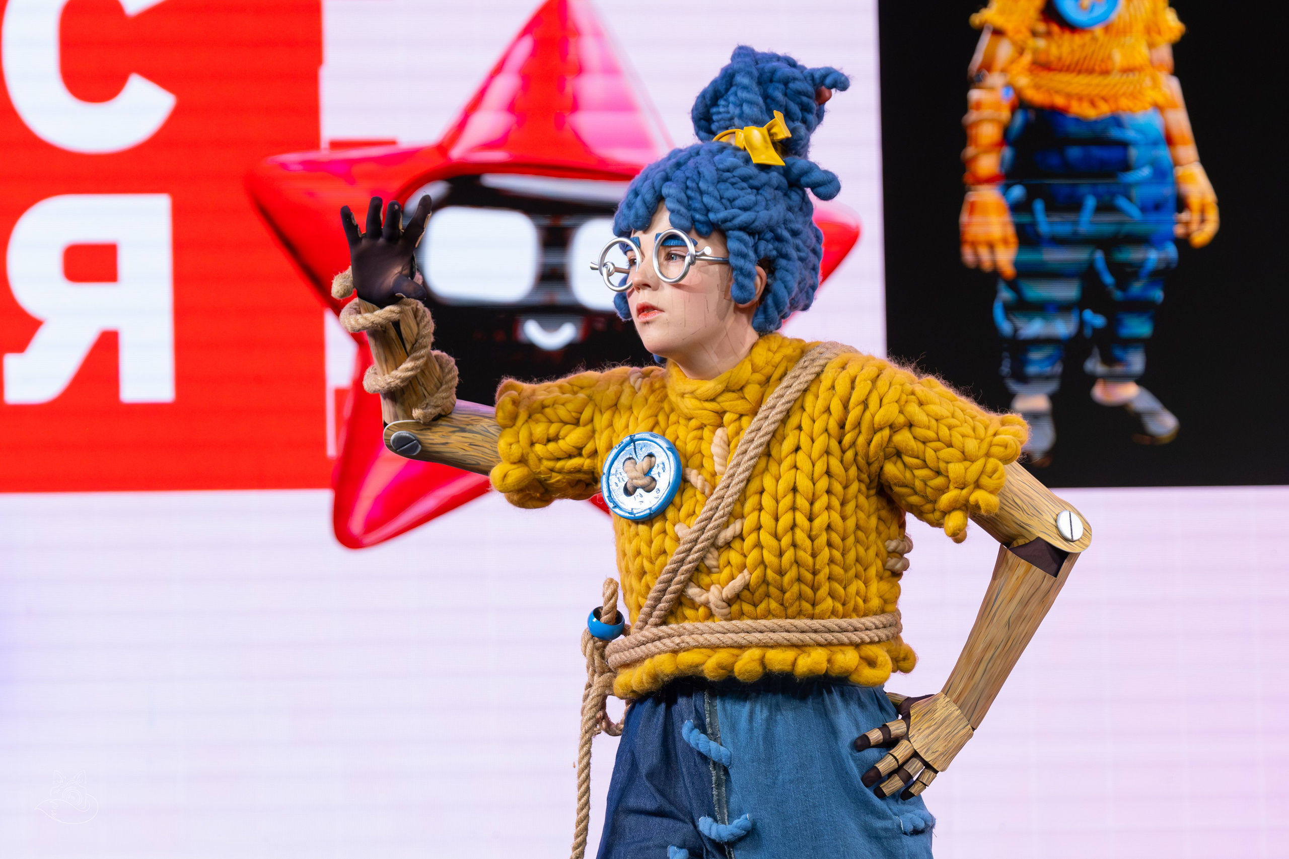 Сцена РЭД ЭКСПО 2024. Косплей фотограф