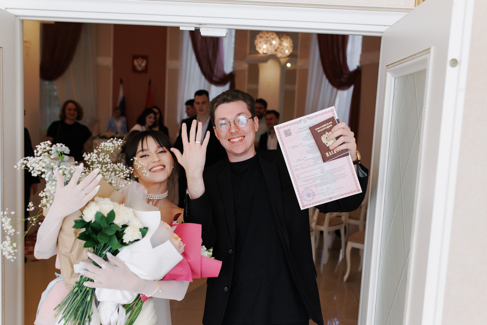 Свадебная фотосессия на Исаакиевской площади. Свадебный фотограф СПБ