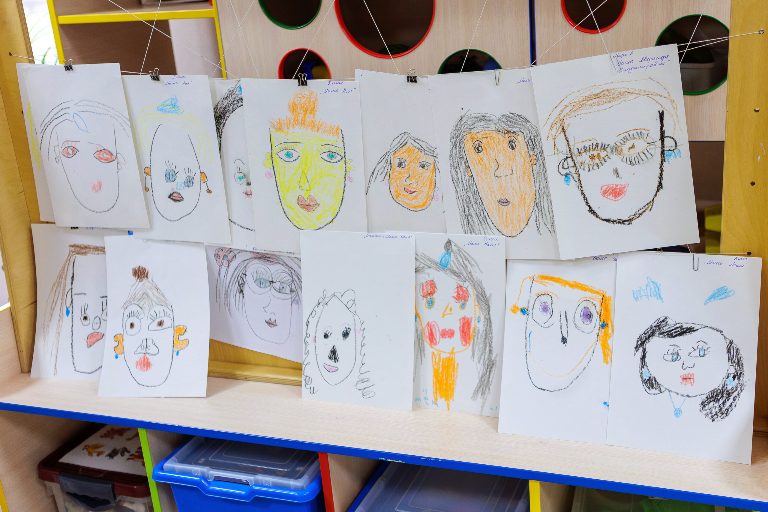 МК к 8 марта. Выпускные альбомы и школьный фотограф в Подольске, Троицке, Щербинке, Москве и Московской области