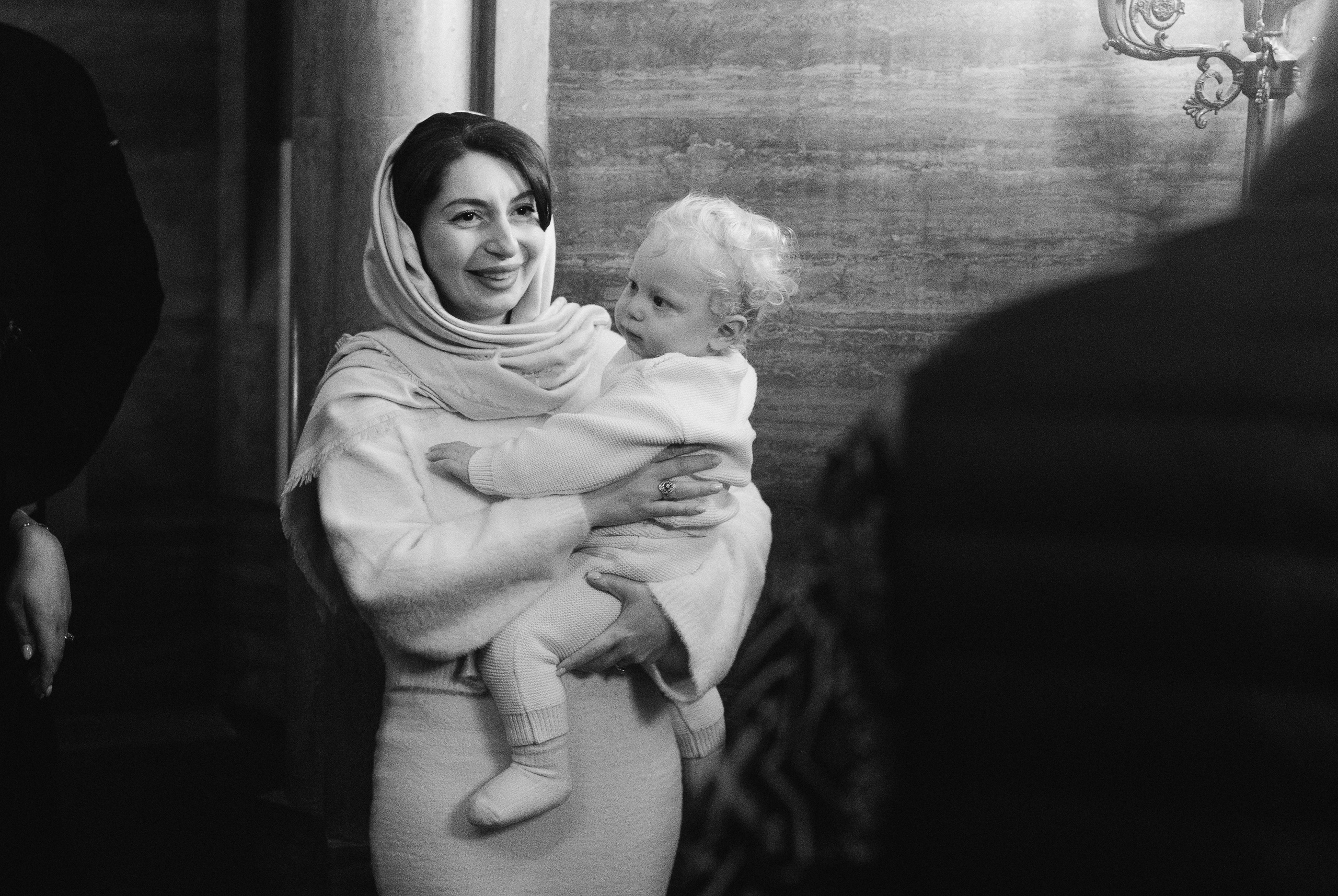 Таинство Крещения в Армянской церкви. Семейный, ньюборн фотограф, фотограф на роды в Москве, Виктория Тюльдюкова