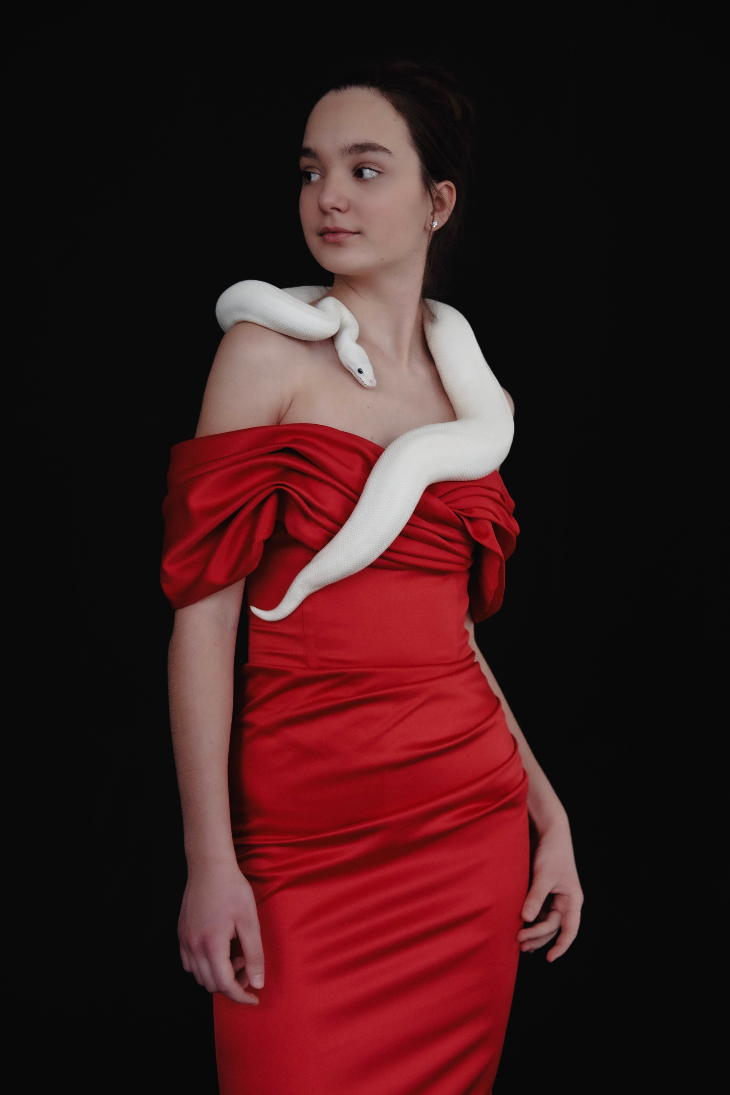 Дивайн. Свадебный салон-ателье Бонжур в Минске Bonjour