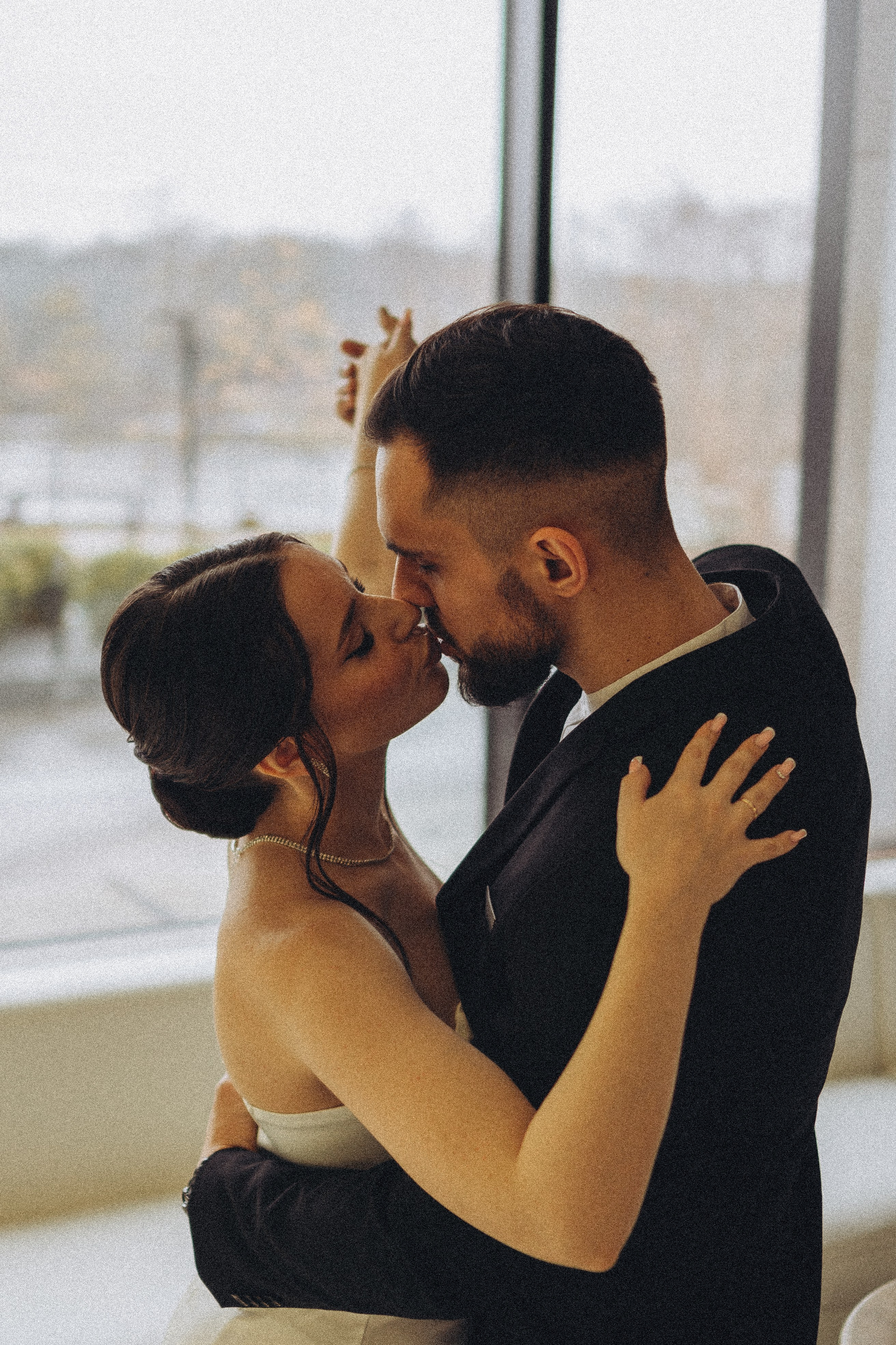 СВАДЕБНАЯ СЬЕМКА СБОРОВ ЖЕНИХА И НЕВЕСТЫ В ОТЕЛЕ И ТАКЖЕ ФОТОСЕССИИЯ В ОТЕЛЕЕ МЕГАПОЛИС БРЯНСК. Профессиональный фотограф, Санкт-Петербург — Виктория Богомолова