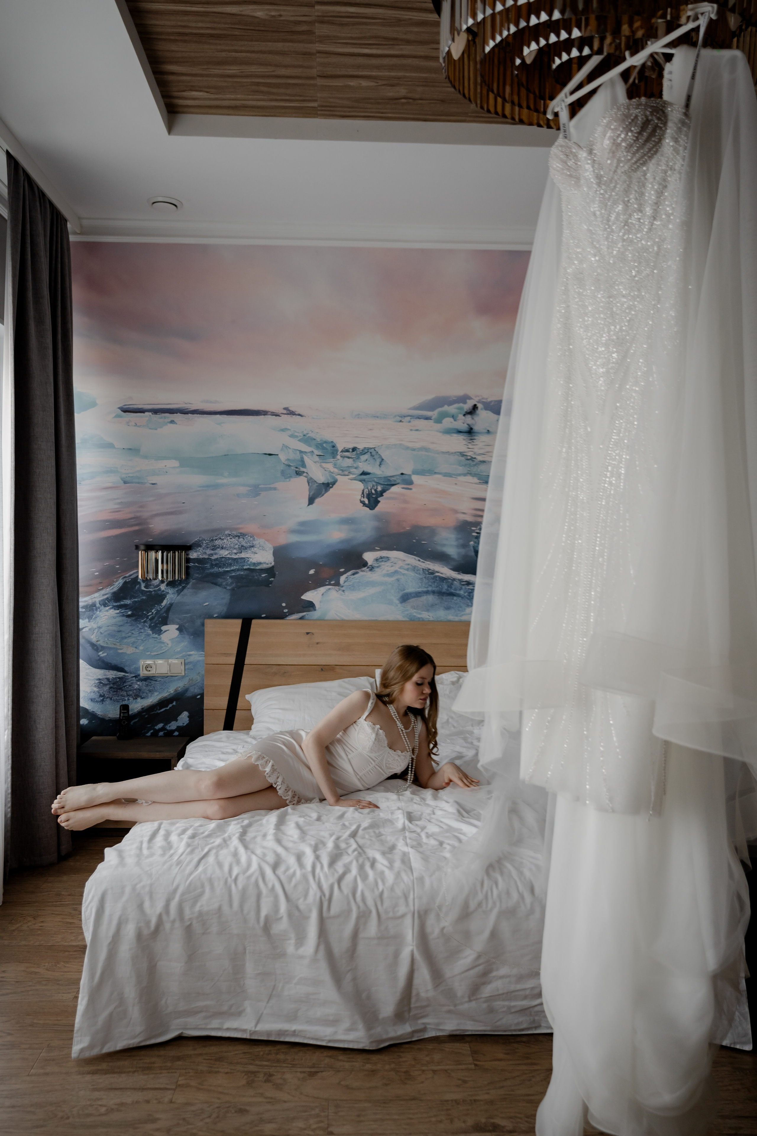 СВАДЕБНАЯ СЬЕМКА СБОРОВ В ОТЕЛЕ И ВЫЕЗД НА ЦЕРЕМОНИЮ (СНЯТО В СИБИРЕ В НИЖНЕВАРТОВСКЕ). Профессиональный фотограф, Санкт-Петербург — Виктория Богомолова