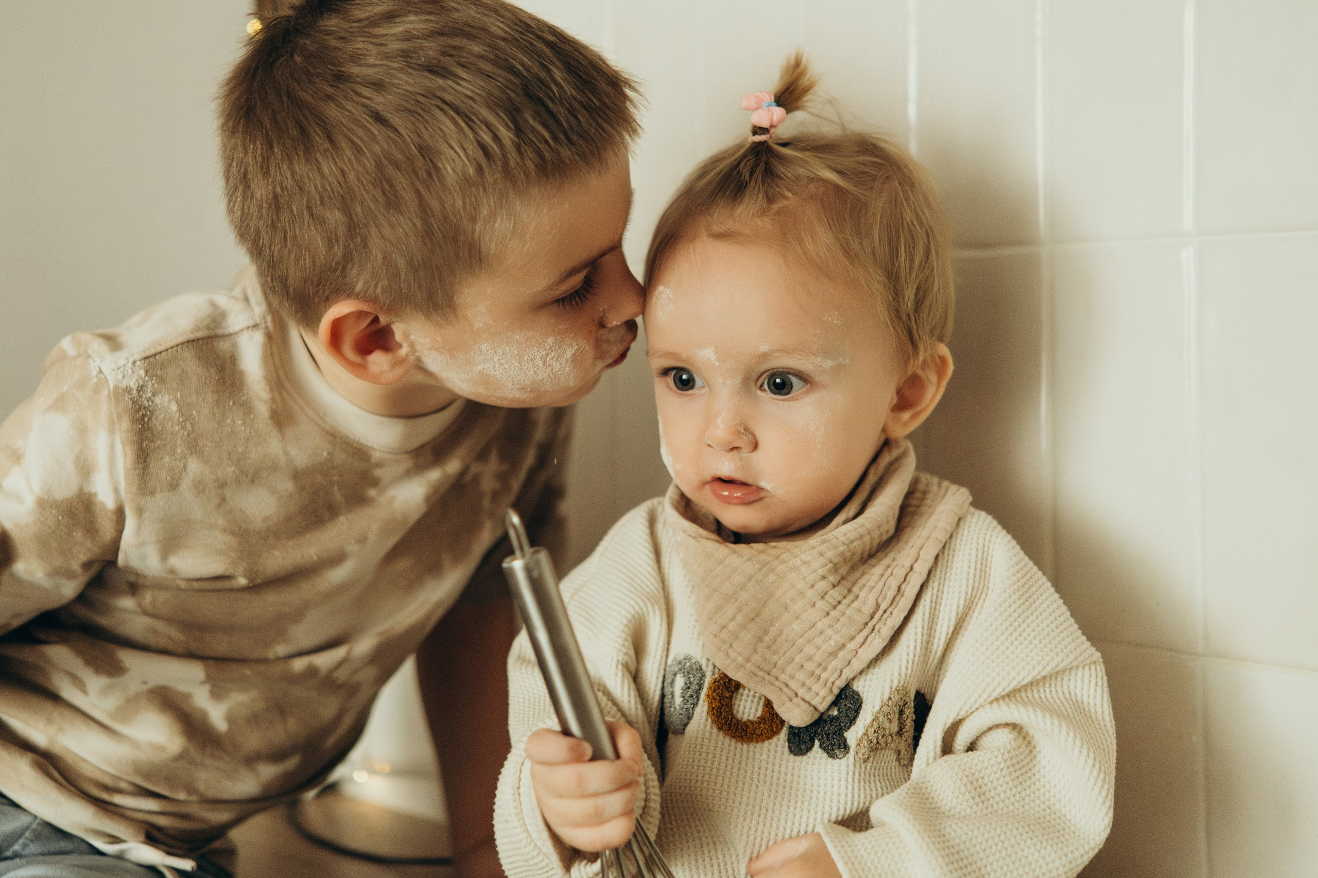 Анастасия, Ярослав и Асия