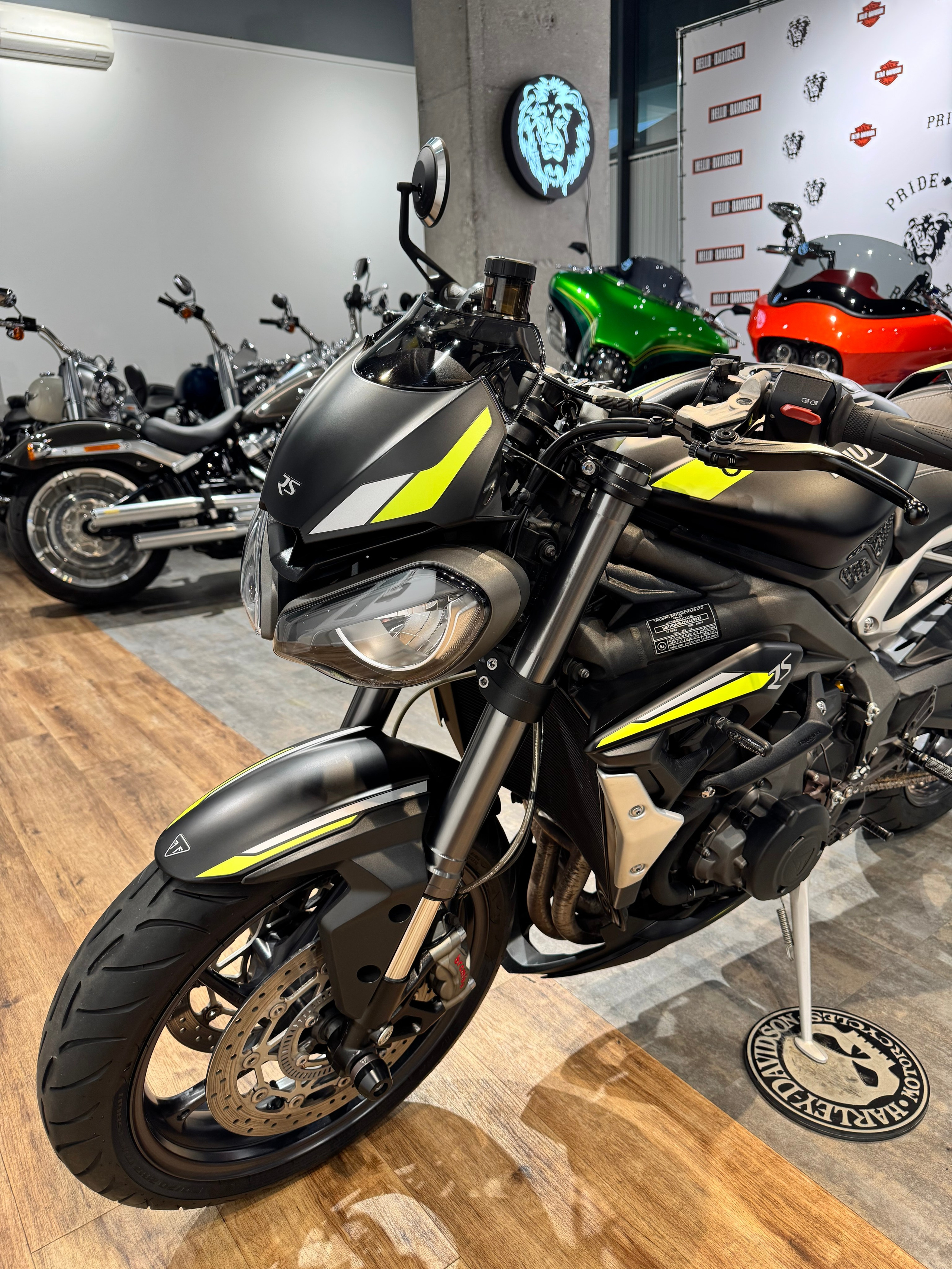 Мотоциклы Harley-Davidson 2021 Triumph Street Triple RS. Hello Davidson, Москва. Только хорошие мотоциклы…