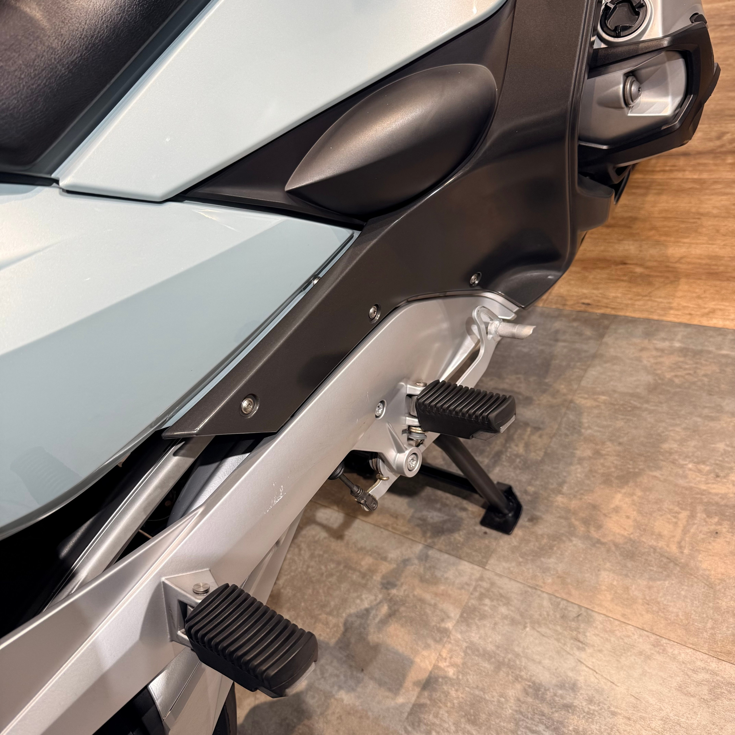 2010 ВМW R1200RТ Oyster Grey Metаlliс (VIN *WВ10*9636). Hello Davidson, Москва. Только хорошие мотоциклы…