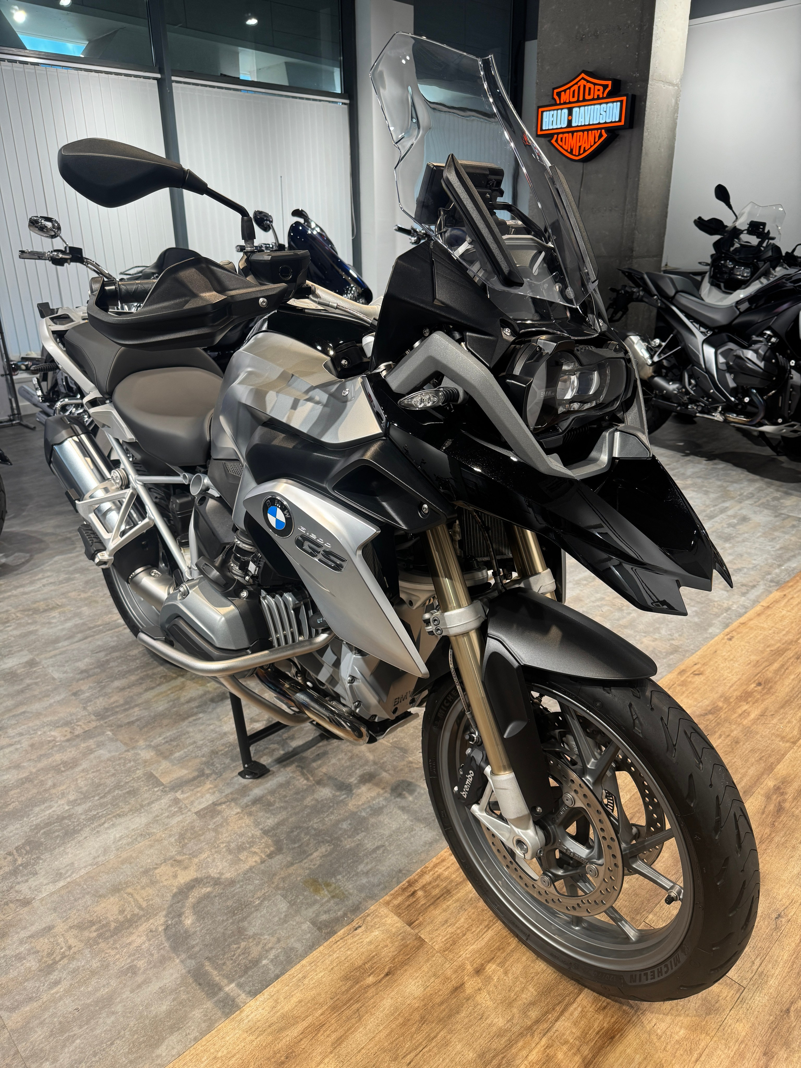 2015 BMW R1200GS Black/Agate Grey (VIN *4908). Hello Davidson, Москва. Только хорошие мотоциклы…