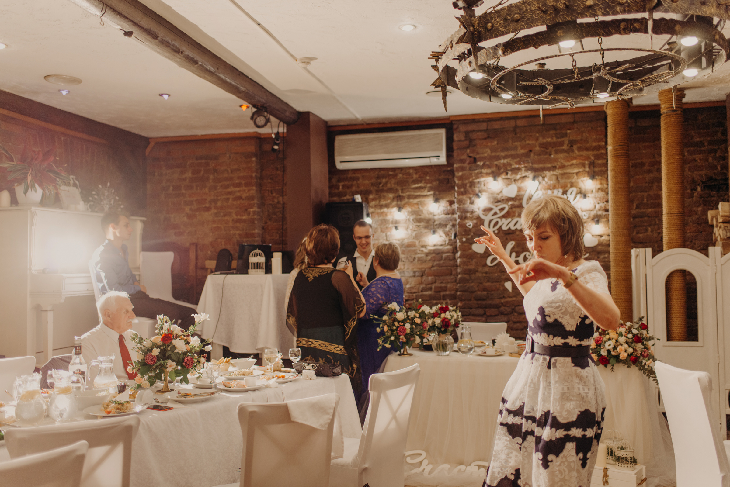 Небольшая семейная свадьба Валерии и Никиты. Свадебный фотограф в Санкт-Петербурге Венера Ахметова