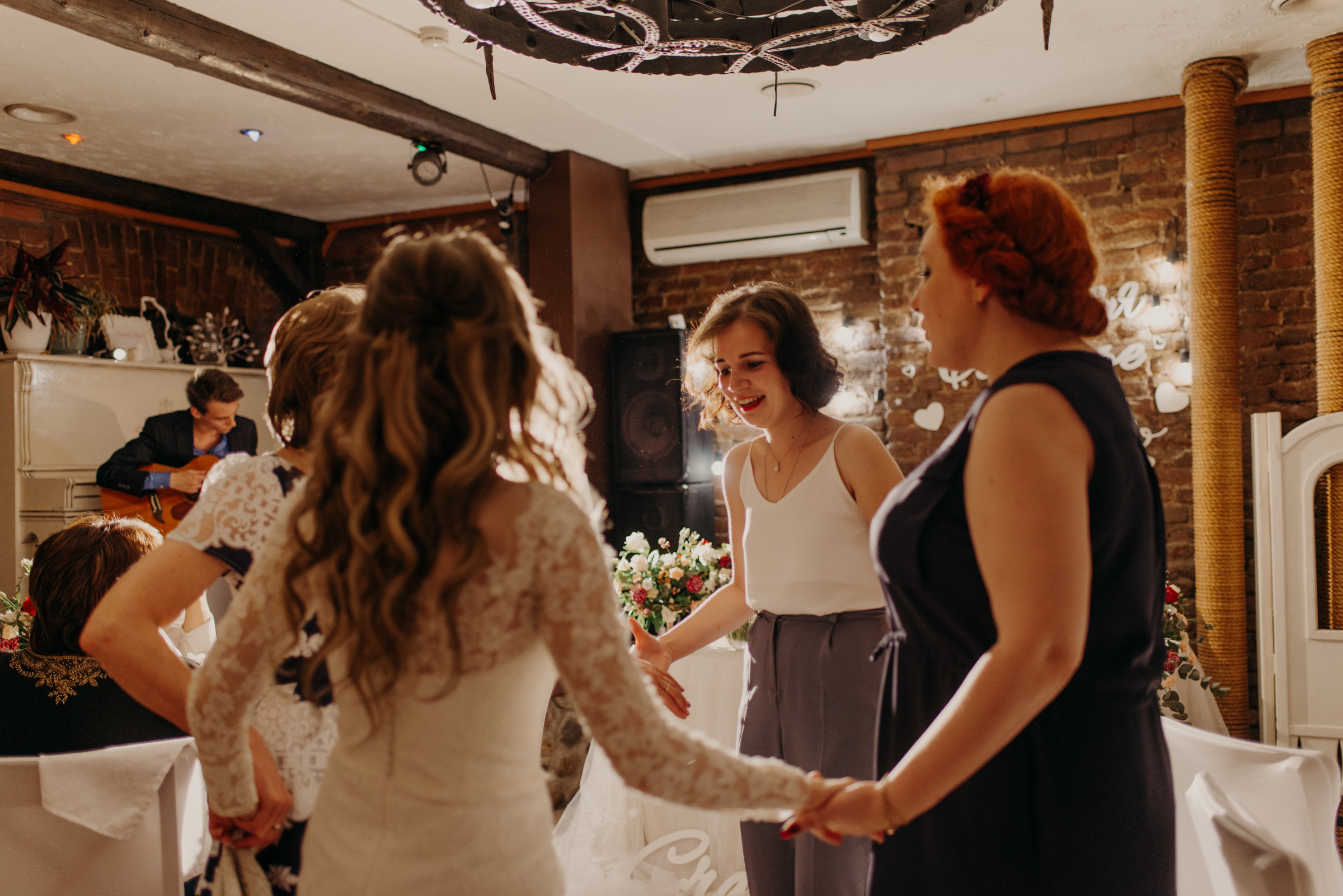 Небольшая семейная свадьба Валерии и Никиты. Свадебный фотограф в Санкт-Петербурге Венера Ахметова