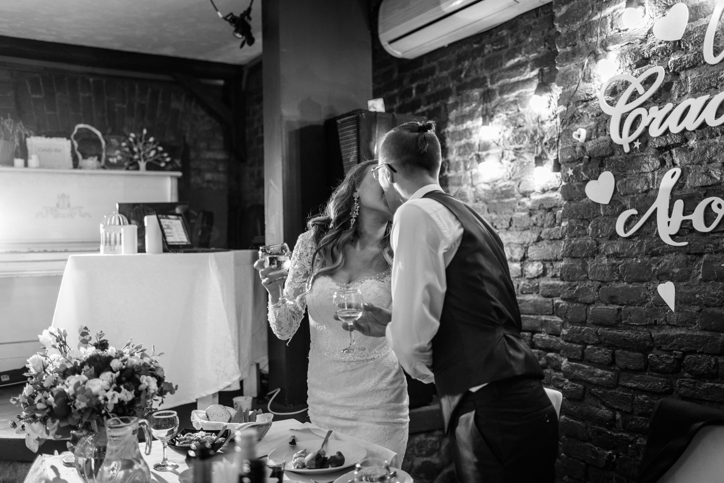 Небольшая семейная свадьба Валерии и Никиты. Свадебный фотограф в Санкт-Петербурге Венера Ахметова