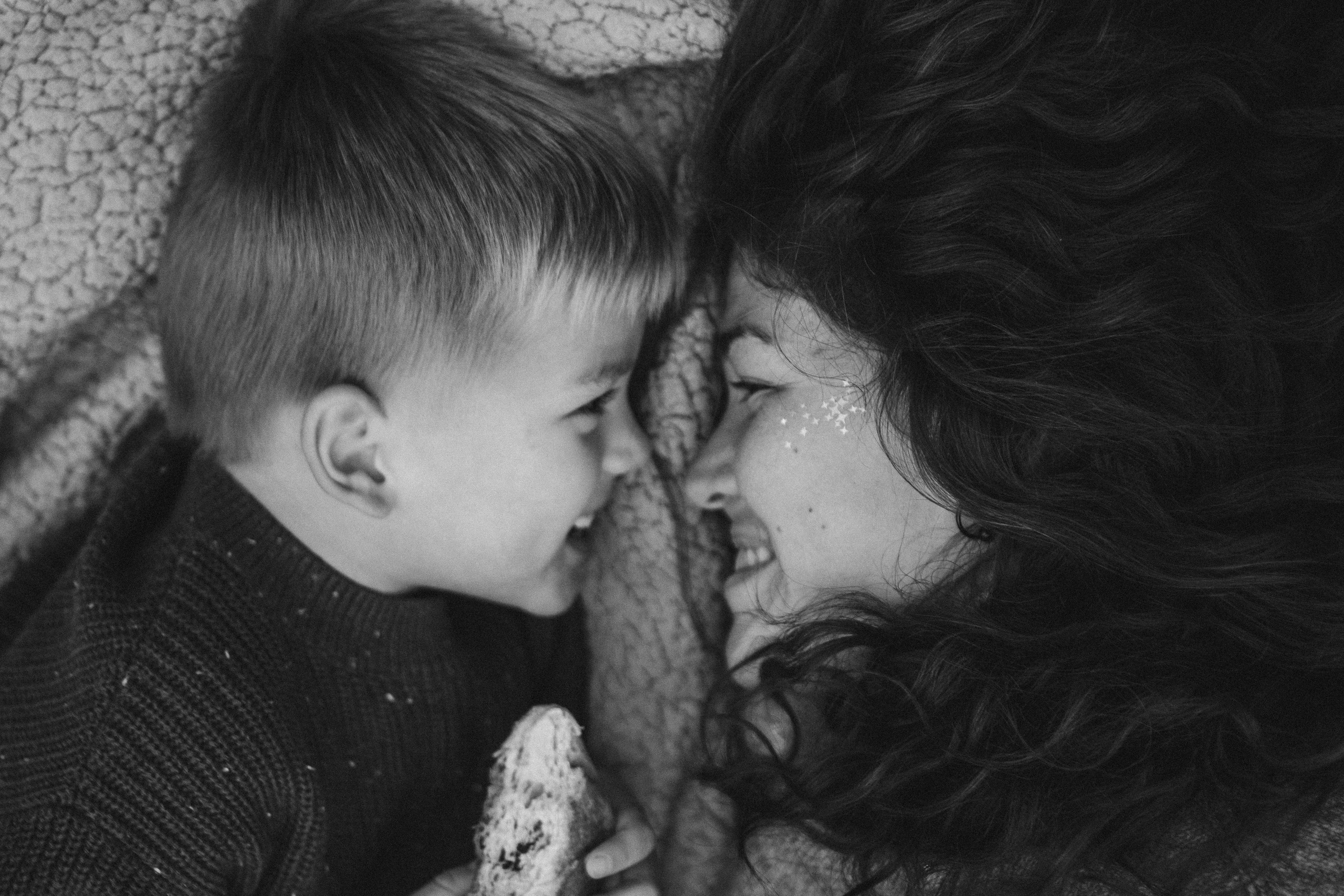 Nastya & Mr. Racoon. Portrait, family and pet photographer in Cyprus, Ksenia Bourdelle