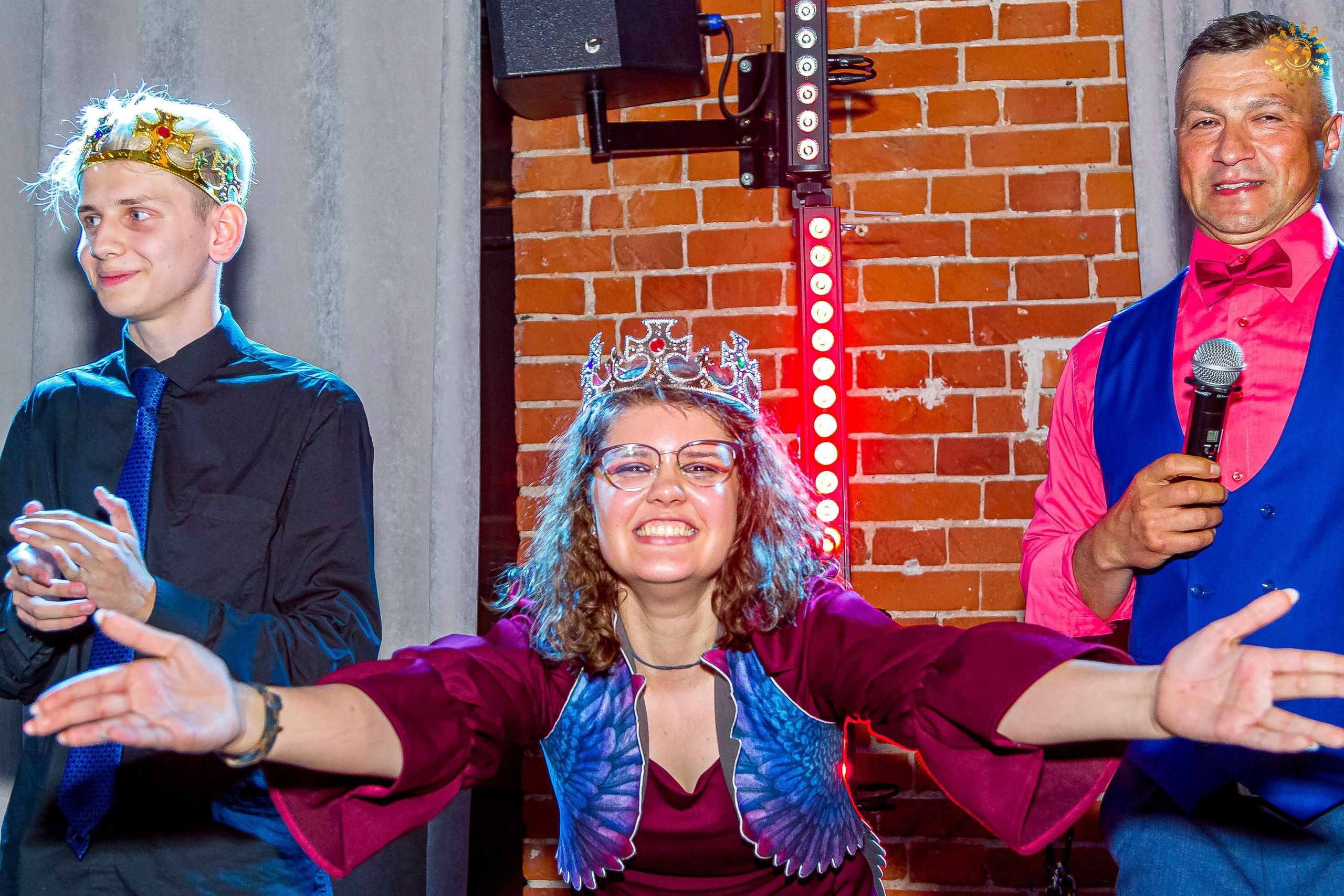 Выпускной 2023 (11-е классы) клуб «Джаггер», Москва. Репортажная съемка в Москве и области. Анималистика