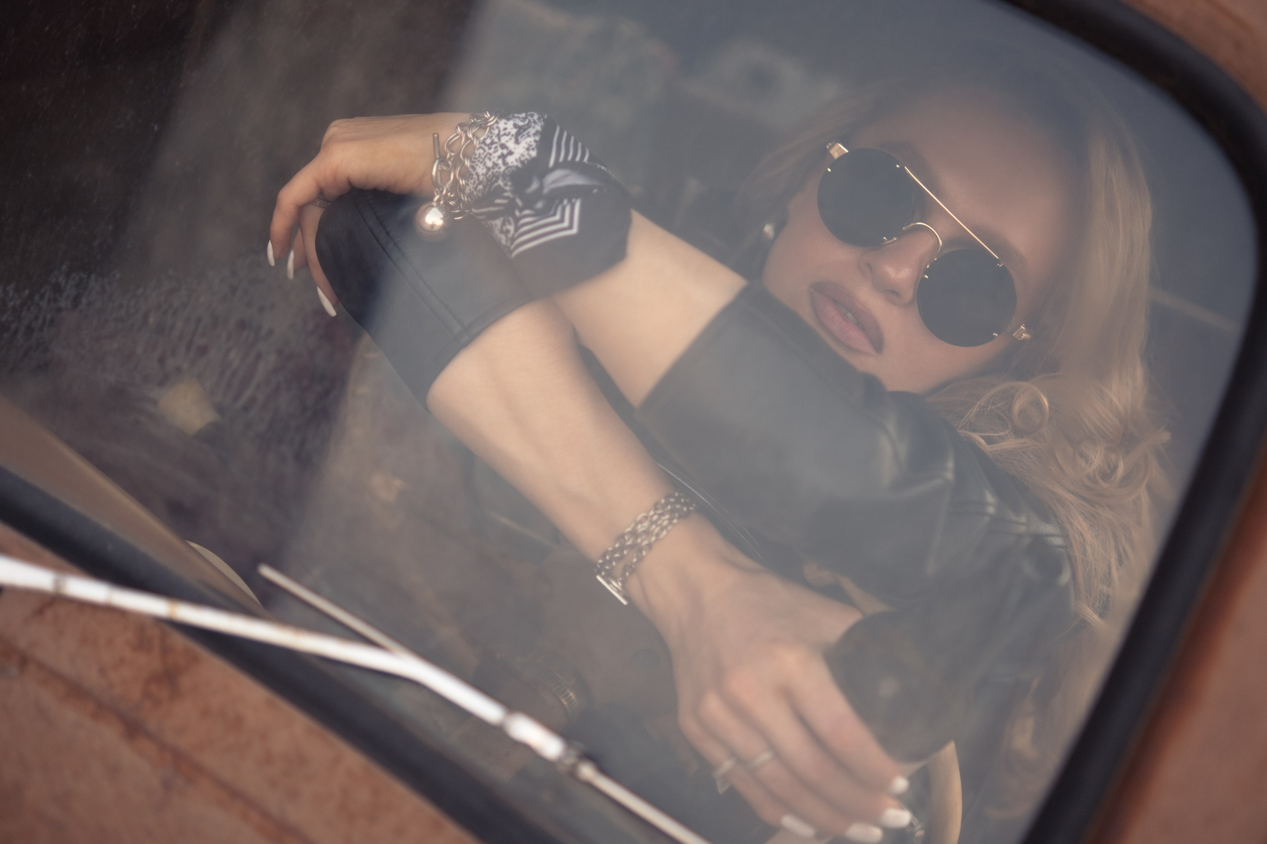 Shadow. PHOTOGRAPHER romanoff-egor