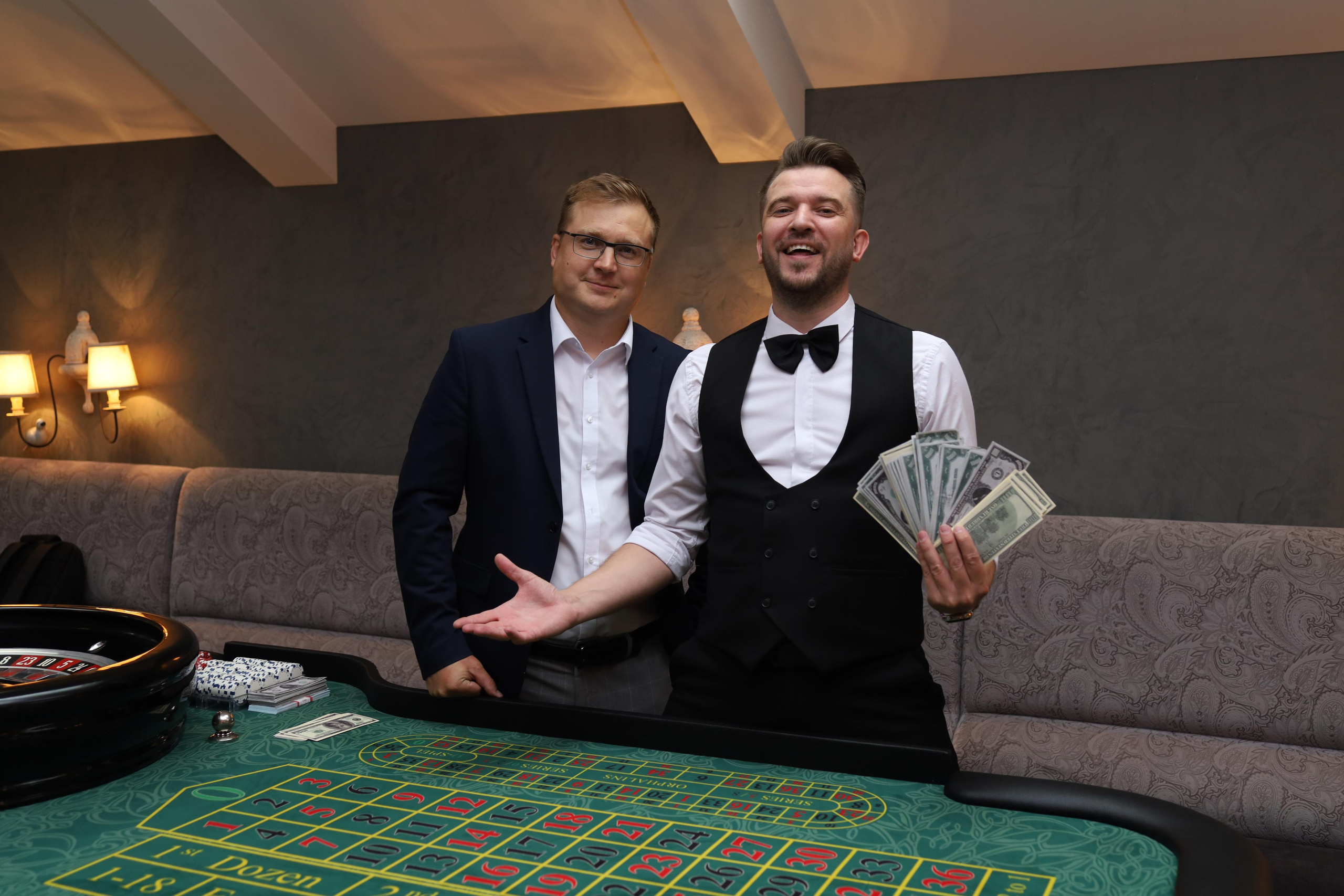 Event — агентство ФиШ корпоратив в стиле «Казино». Фотограф в Туле Аушева Юлия