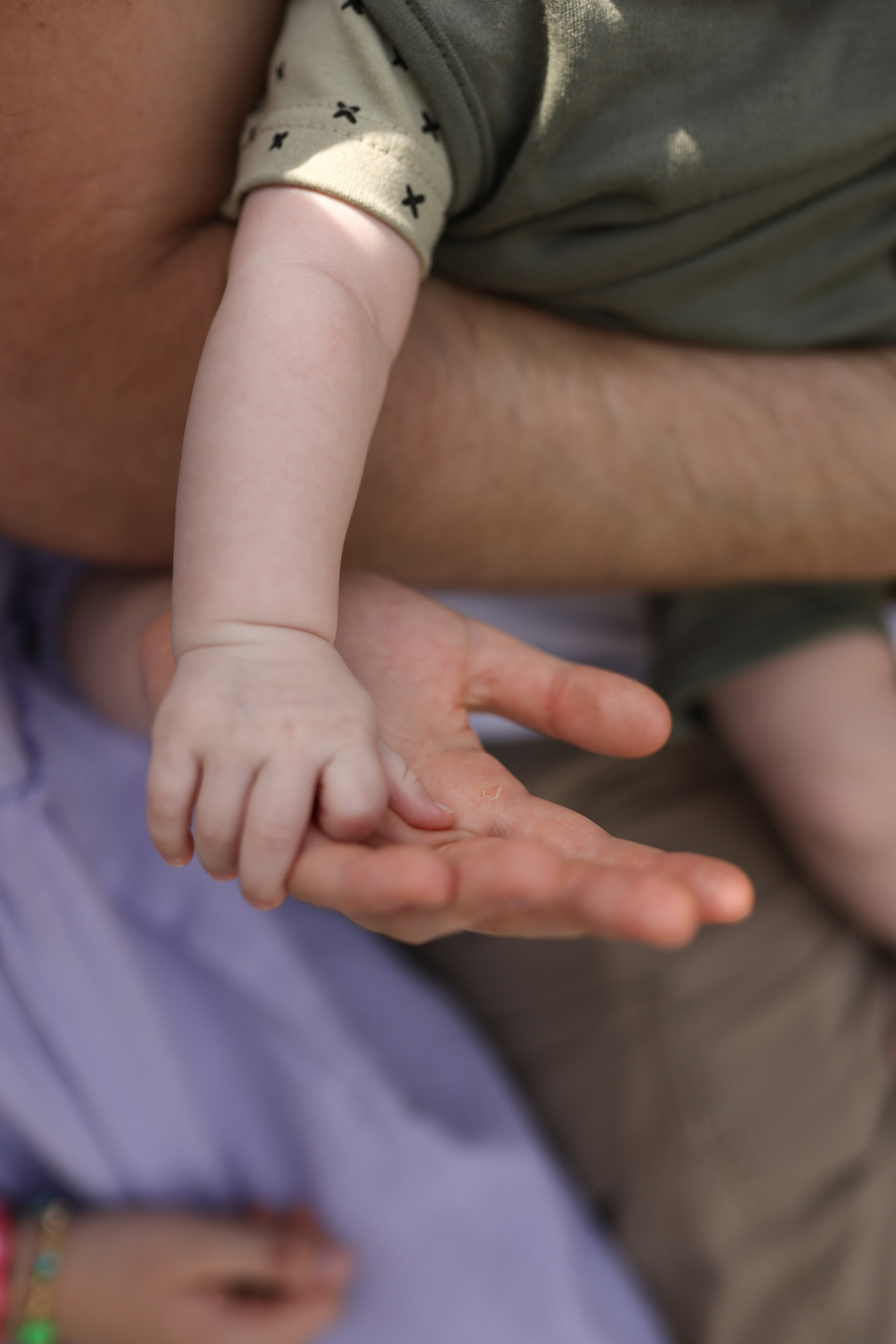 Семейная фотосессия в загородной студии. Фотограф в Железнодорожном и Балашихе
