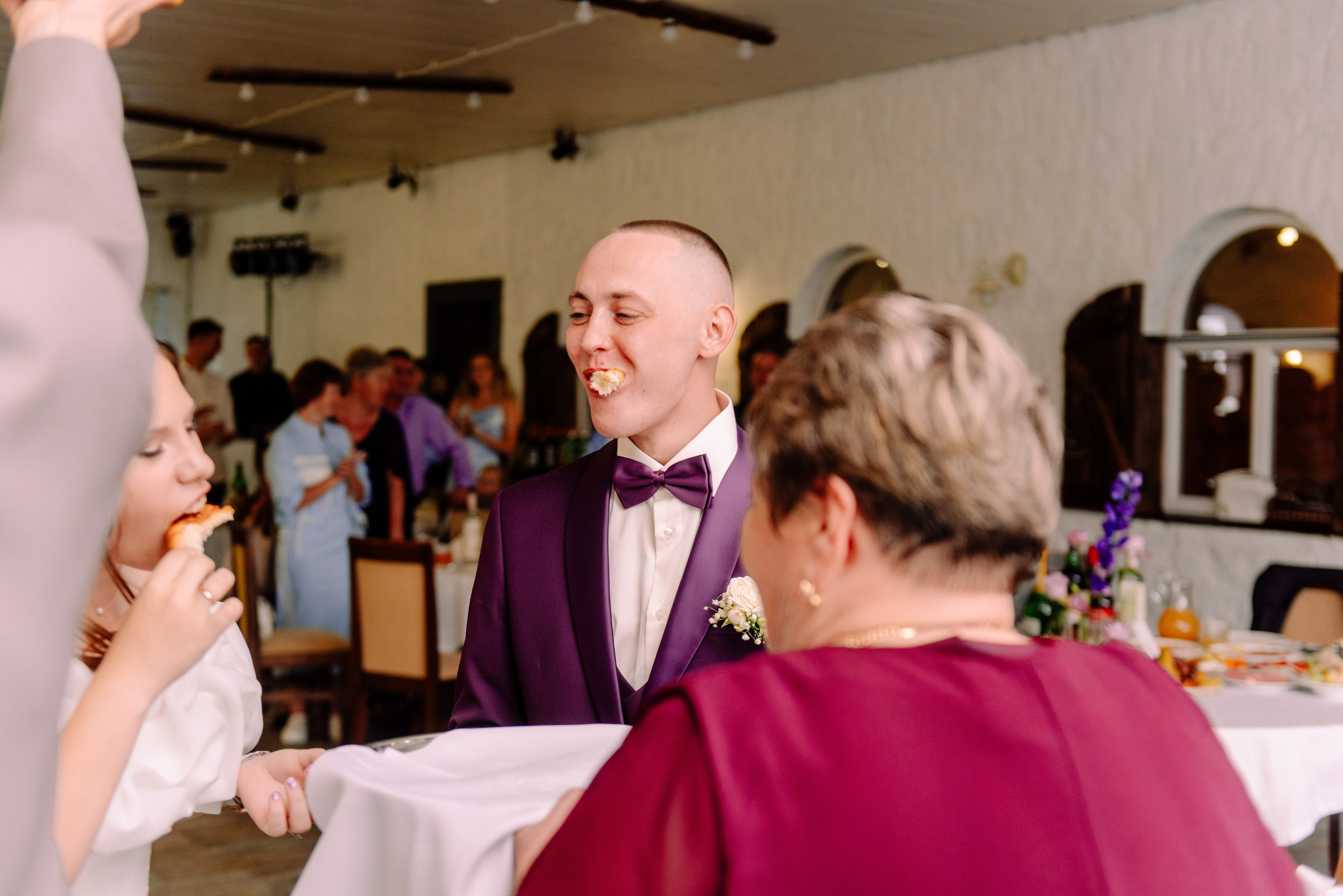 Юля и Саша — душевный банкет. Семейный и свадебный фотограф в Рязани Лиза Голованова