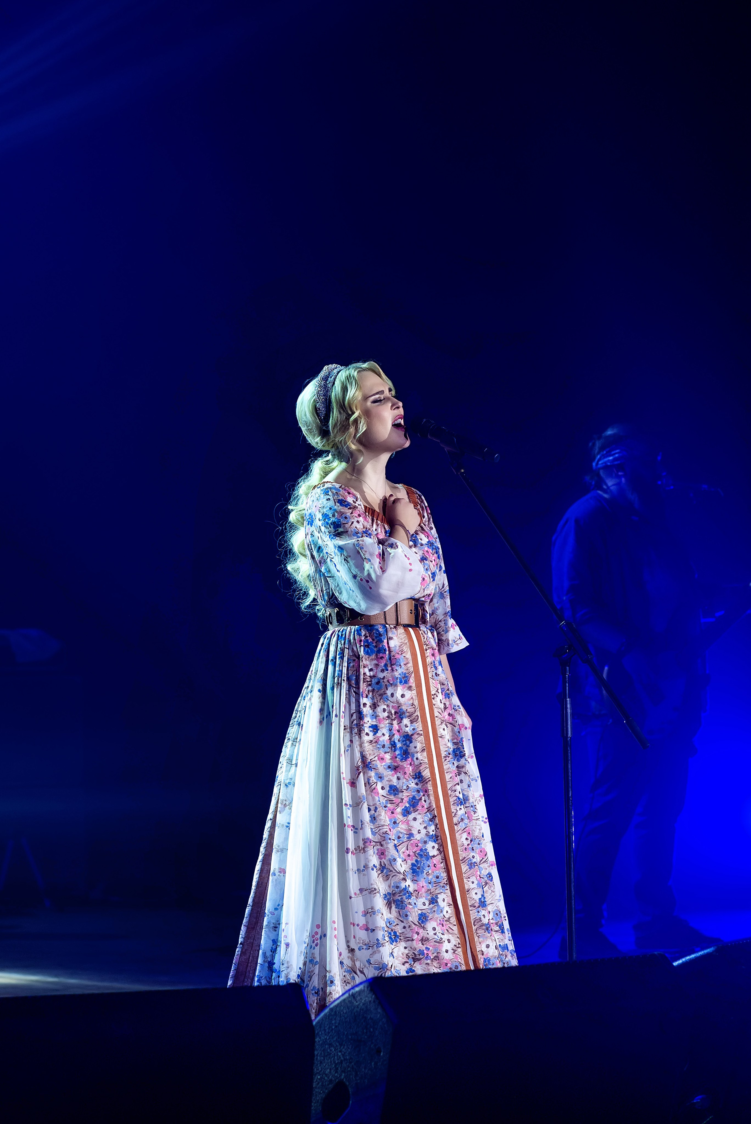 Концерт Пелагеи. Школьный, фэшн фотограф в Тюмени и в России Ирина Королева