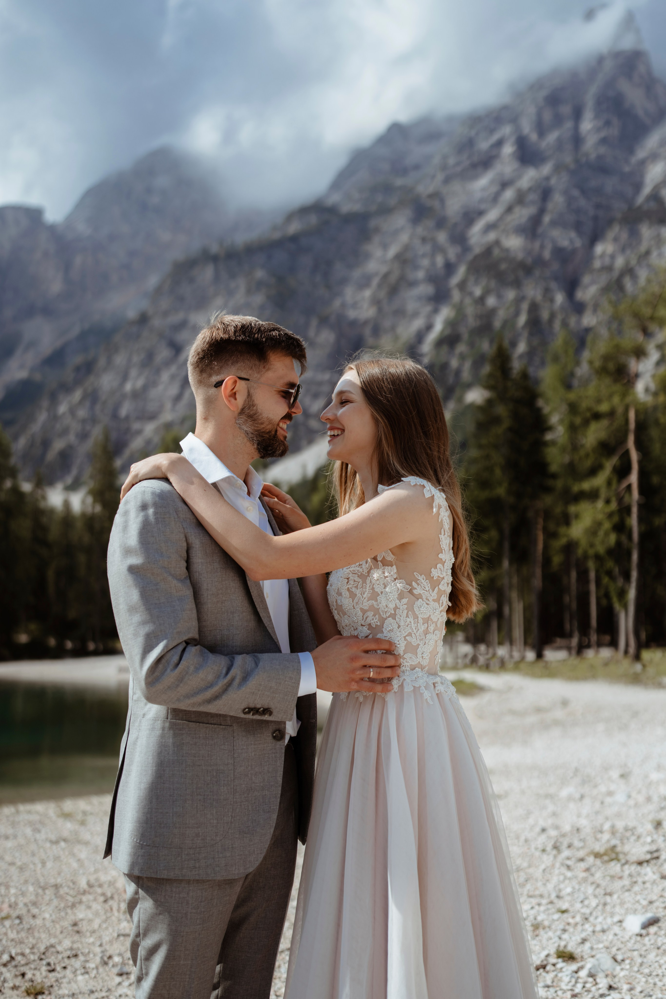 LAGO DI BRAIS| ITALY. Elopement Wedding Photographer