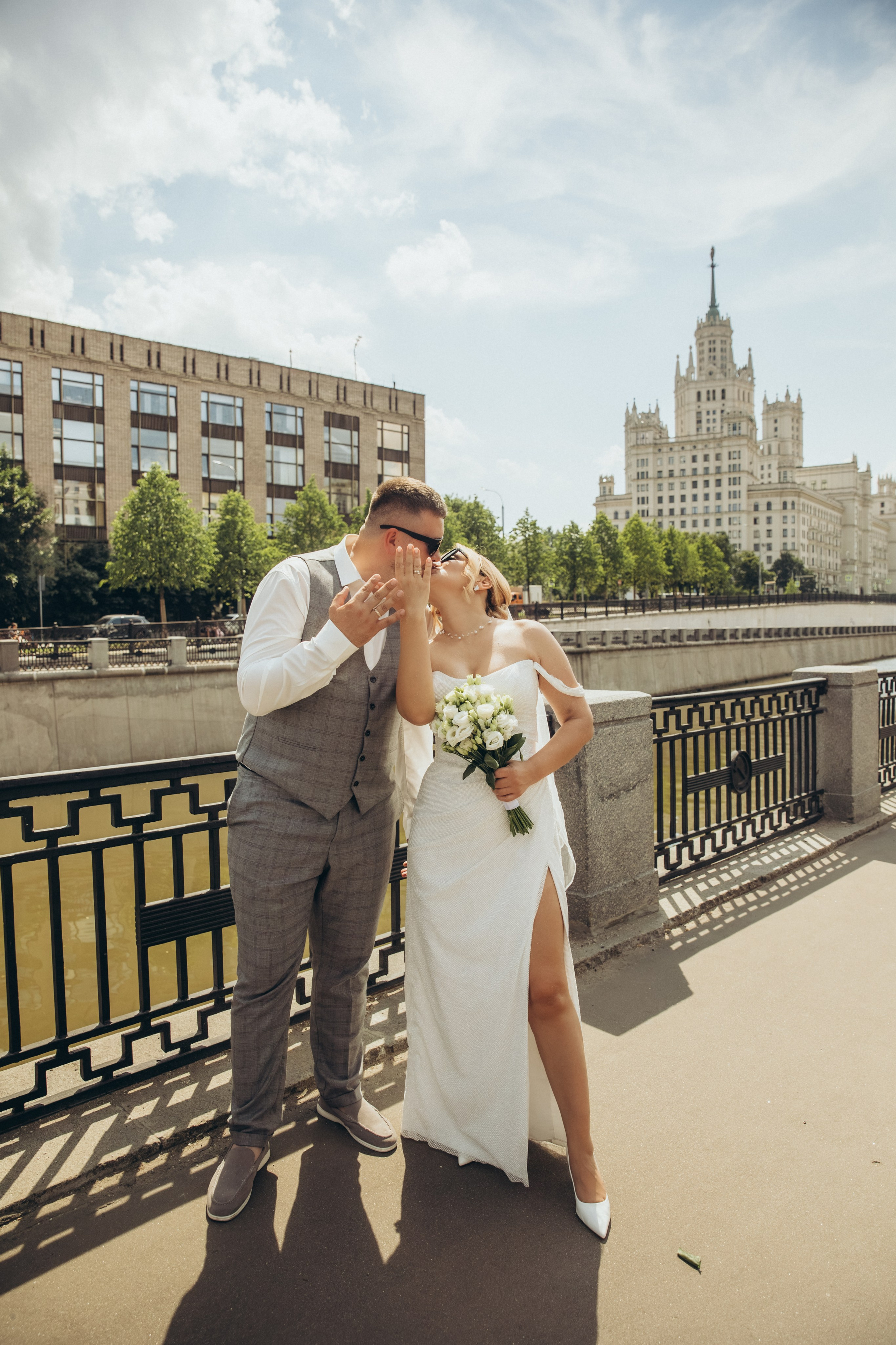 Тессинский мост свадьба. Свадебный и семейный фотограф Москва и Московская область