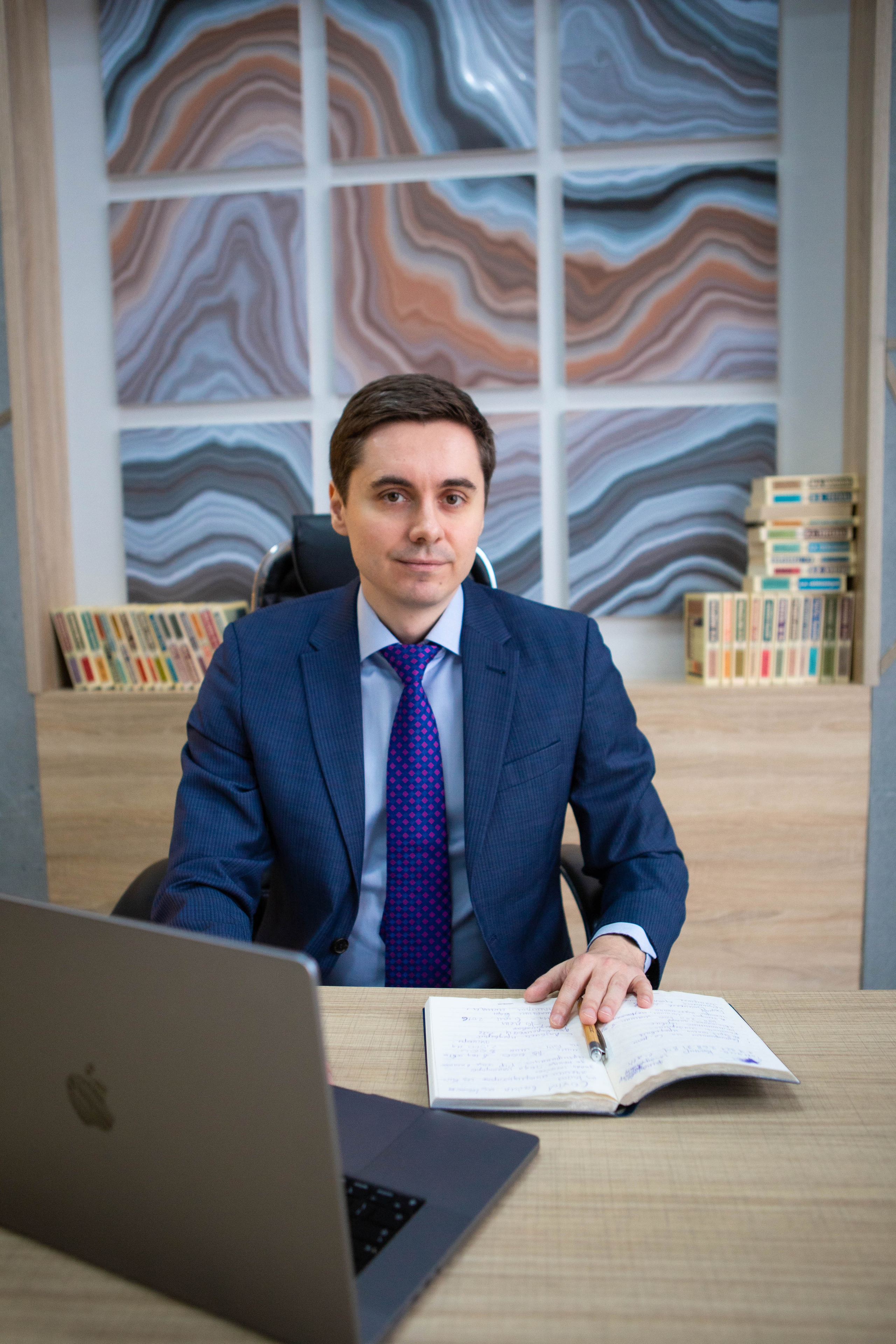 BUSINESS PORTRAIT | DENIS. Фотограф Абакумова Анастасия