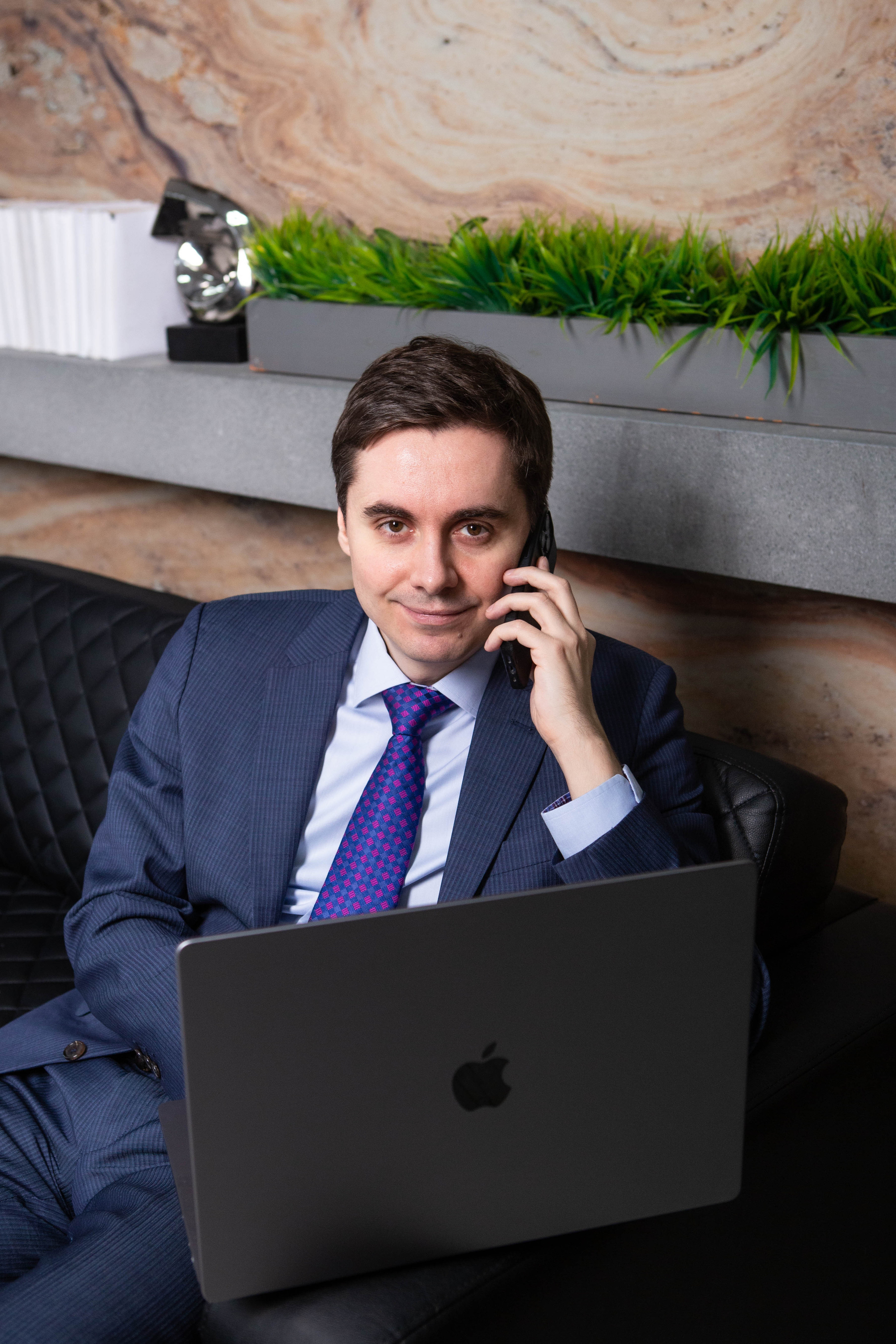 BUSINESS PORTRAIT | DENIS. Фотограф Абакумова Анастасия