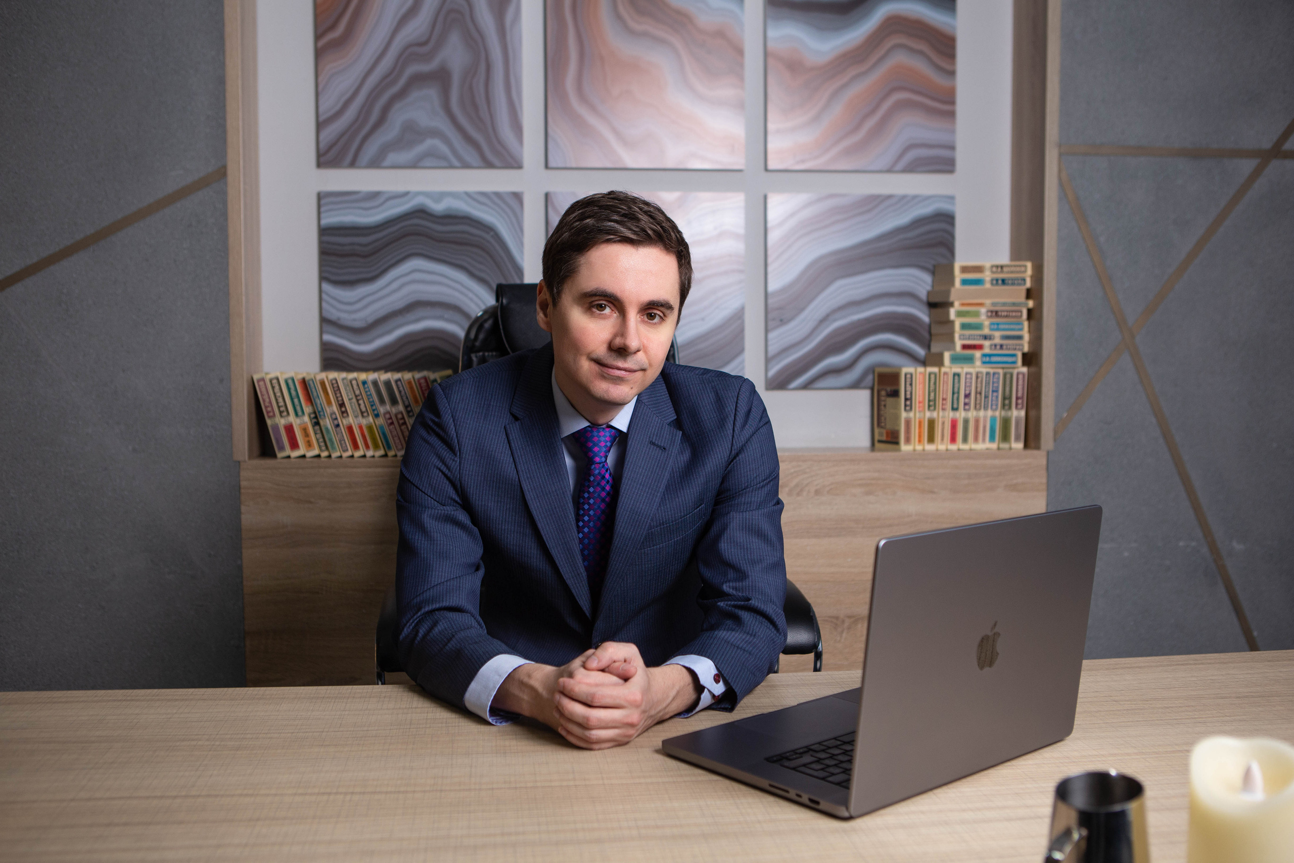 BUSINESS PORTRAIT | DENIS. Фотограф Абакумова Анастасия